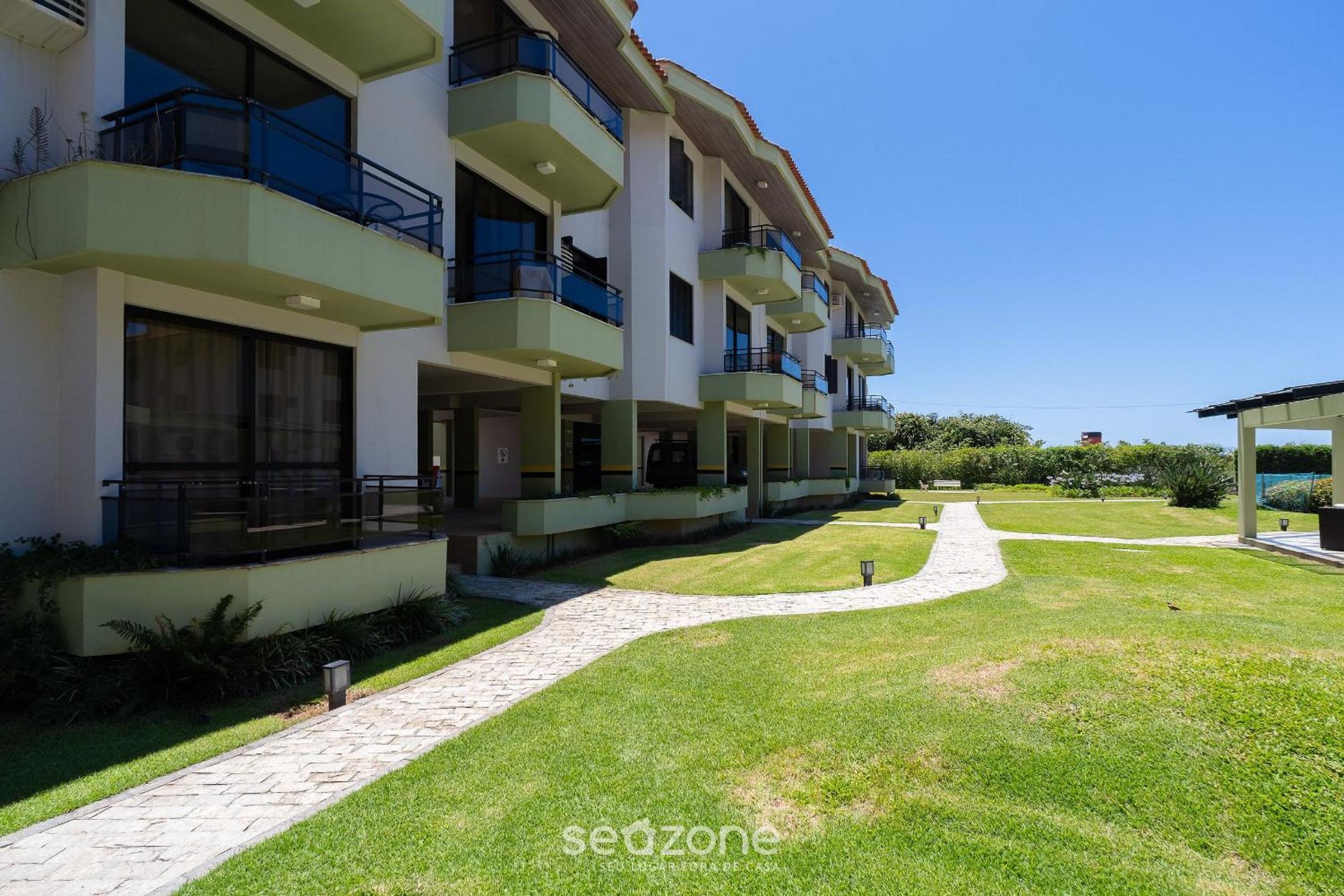 Apartment with View of Ingleses Beach CPD0306