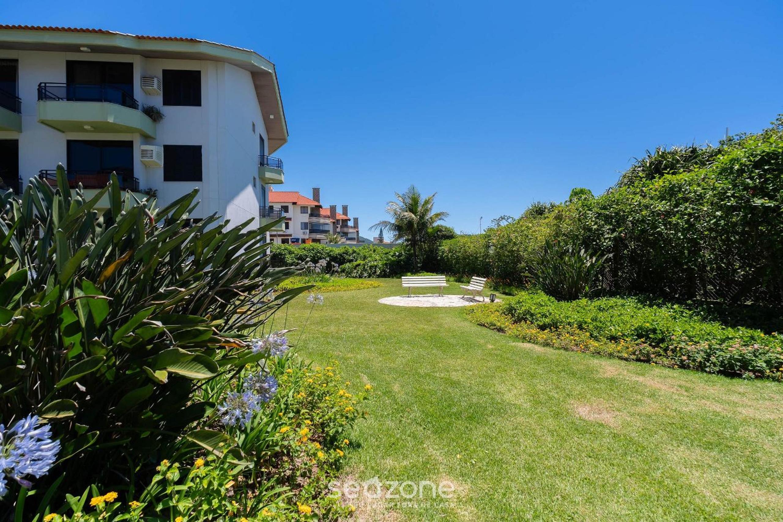 Apartment with View of Ingleses Beach CPD0306