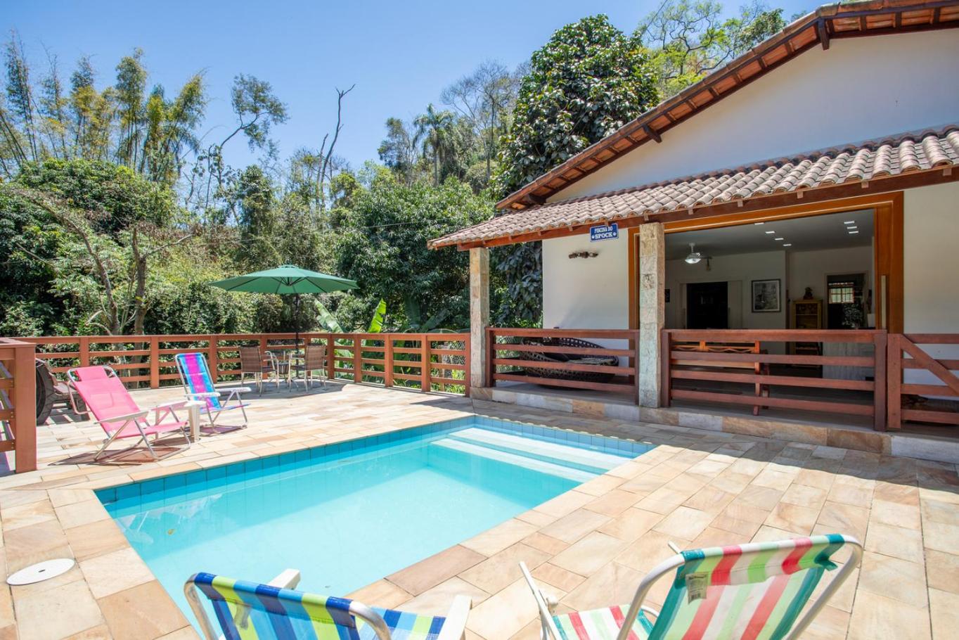 Sitio com Piscina, Jogos e Espaco Home Office