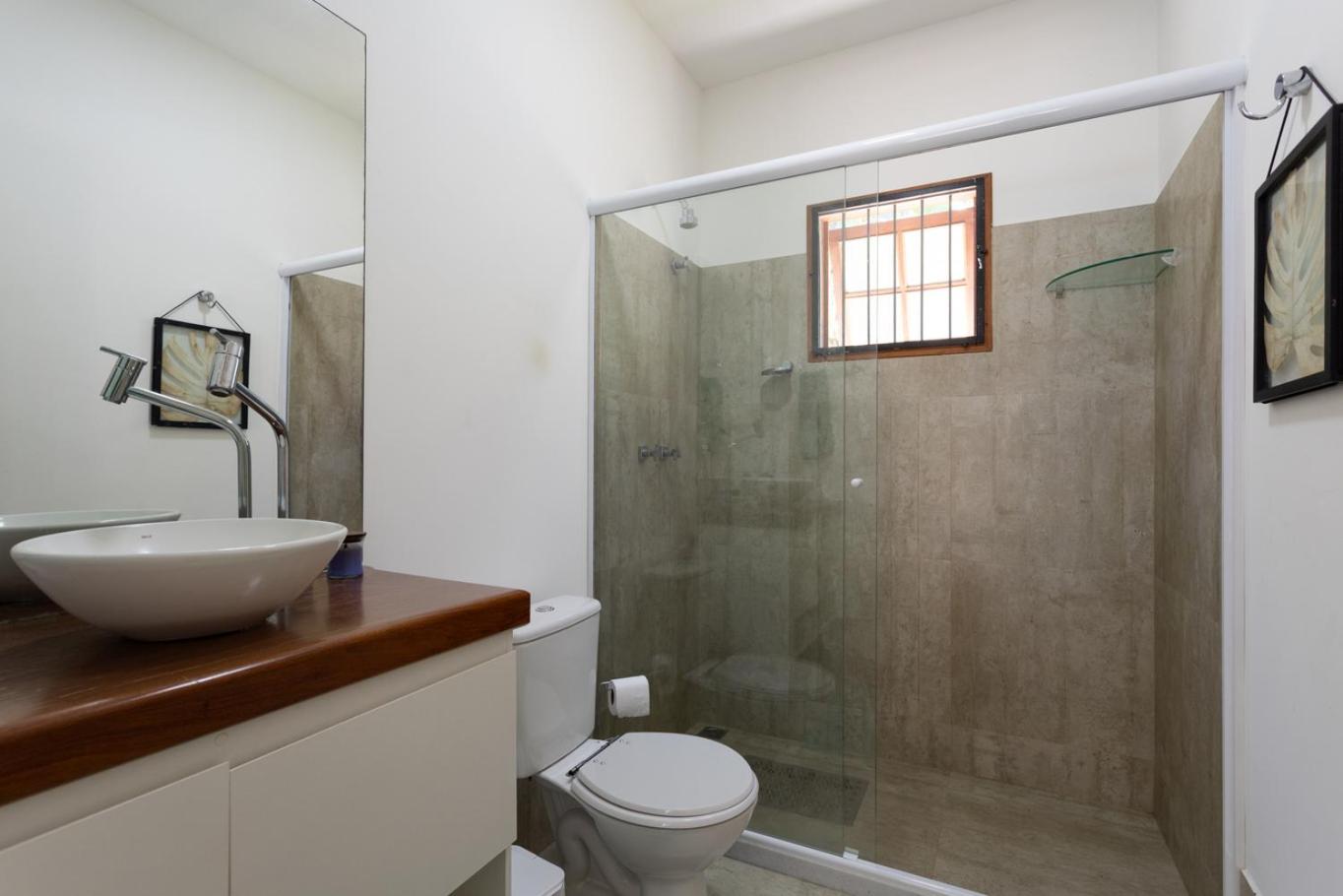 Sitio com Piscina, Jogos e Espaco Home Office