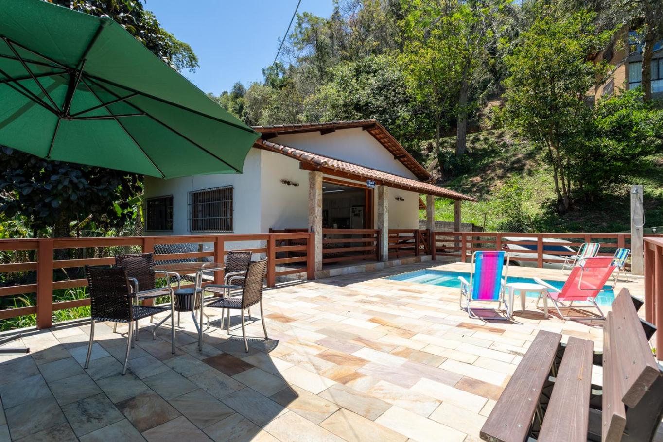 Sitio com Piscina, Jogos e Espaco Home Office