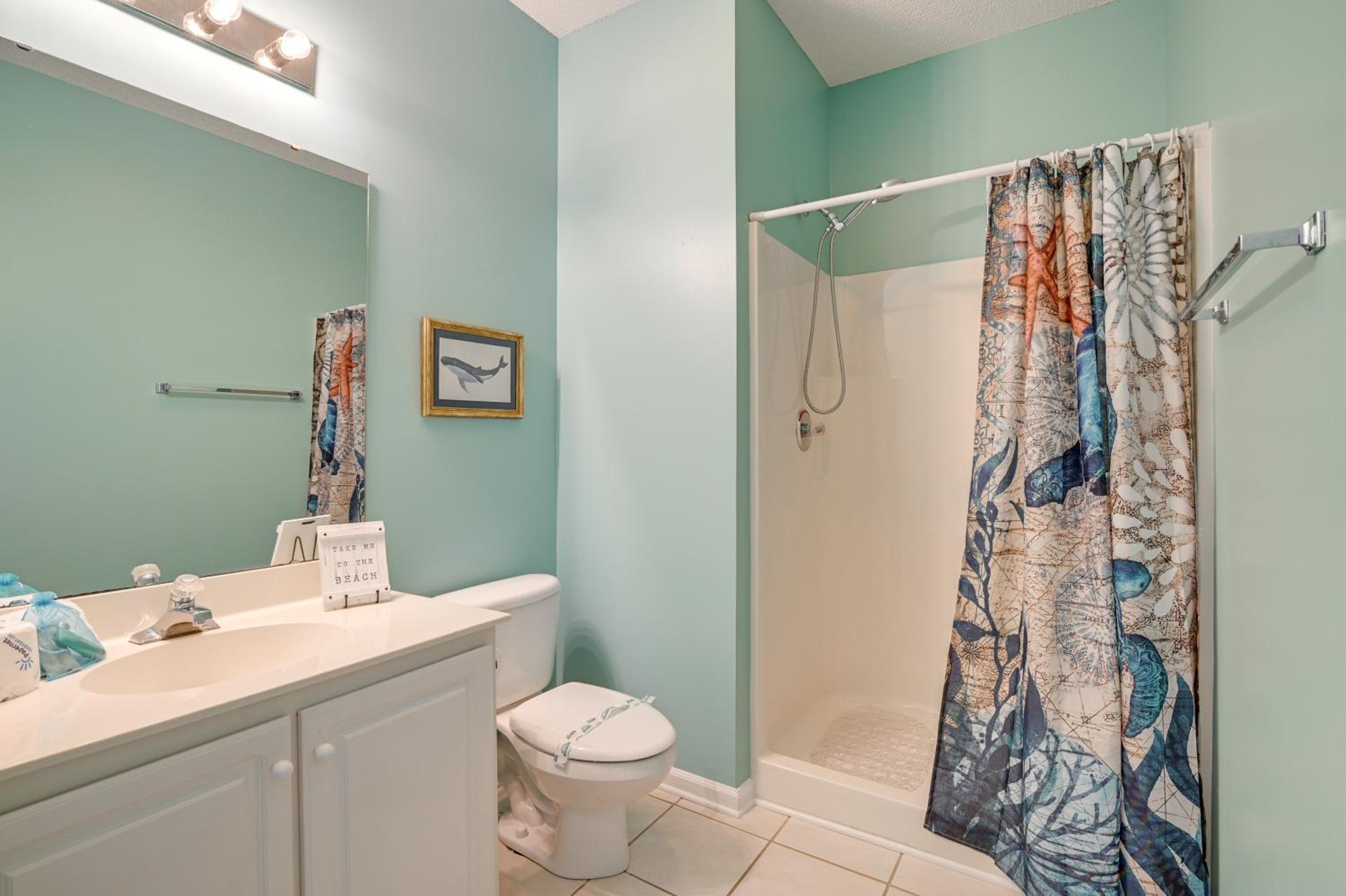 3 Mi to Surfside Beach! 1st-Floor End Unit with Pool