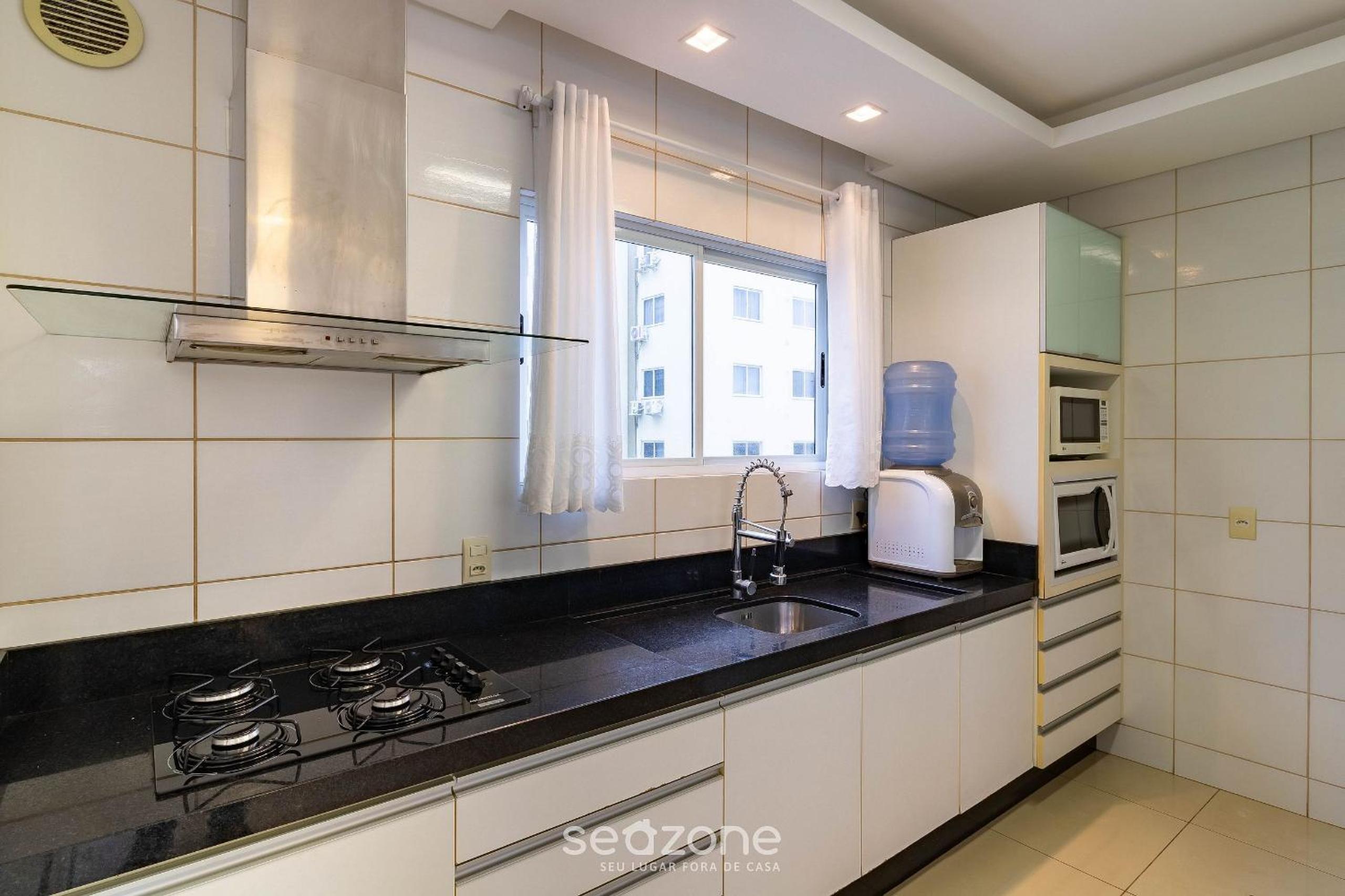 Apt w/ 3BR & BBQ 350m from the beach LAM0601