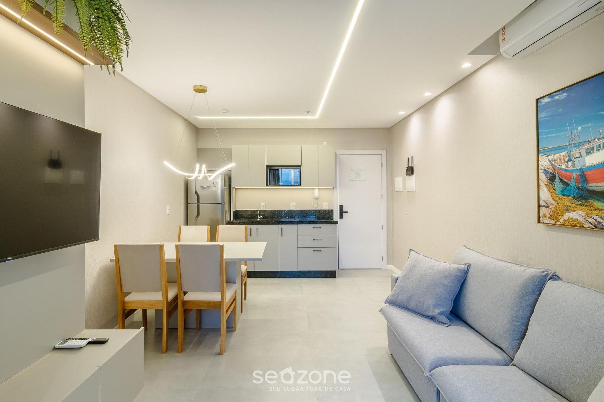 Your exclusive stay just steps from the sea in Meia Praia - FFS!