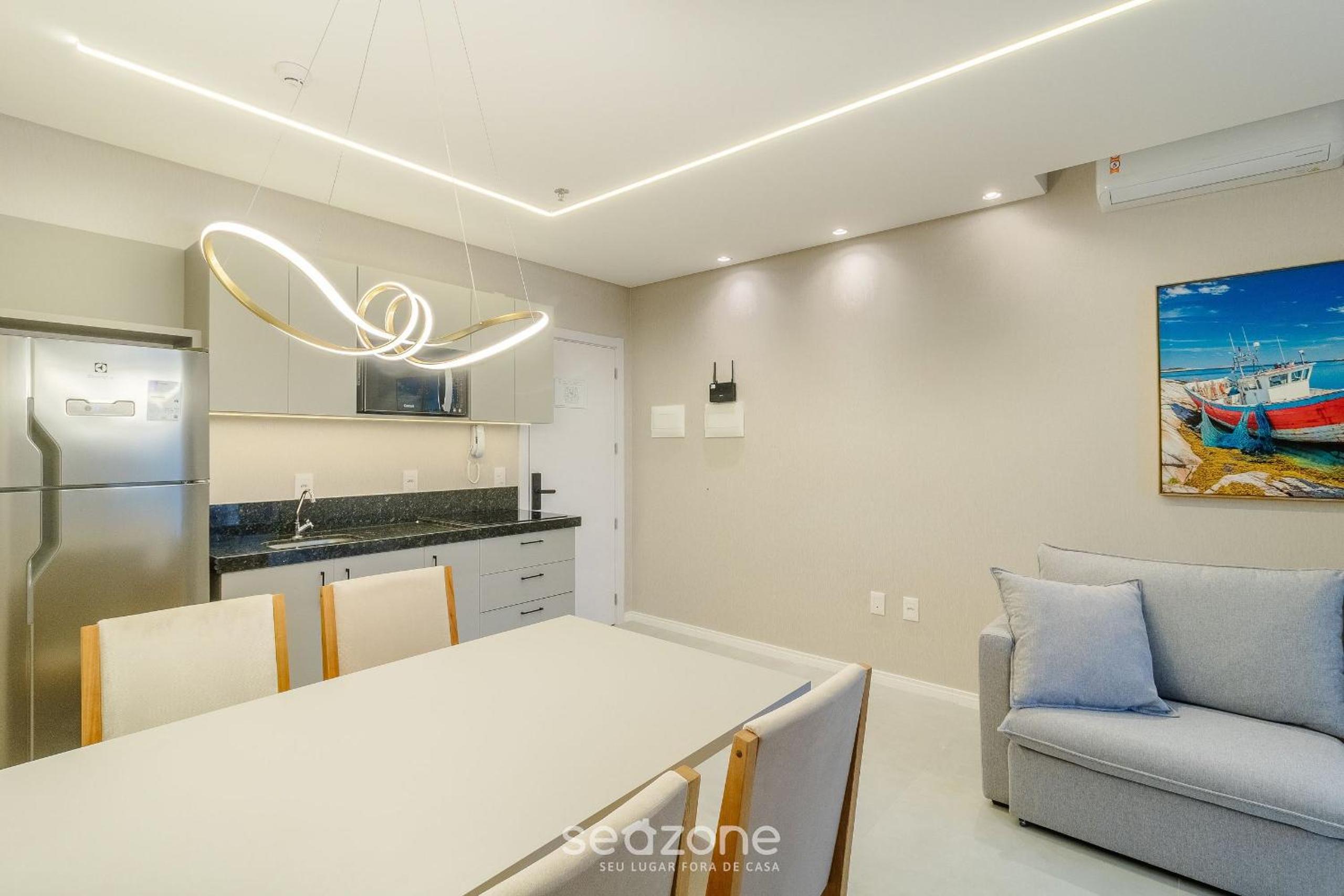 Your exclusive stay just steps from the sea in Meia Praia - FFS!