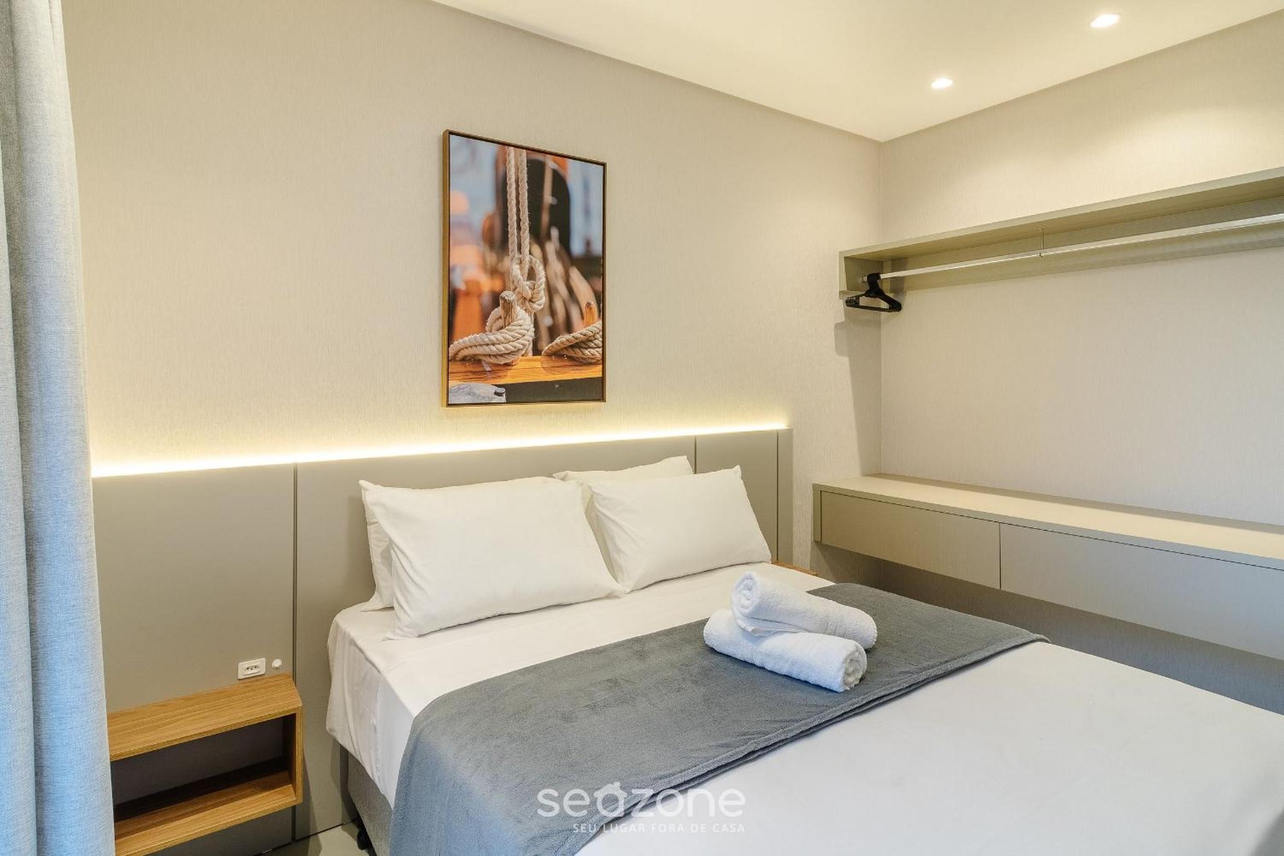Your exclusive stay just steps from the sea in Meia Praia - FFS!