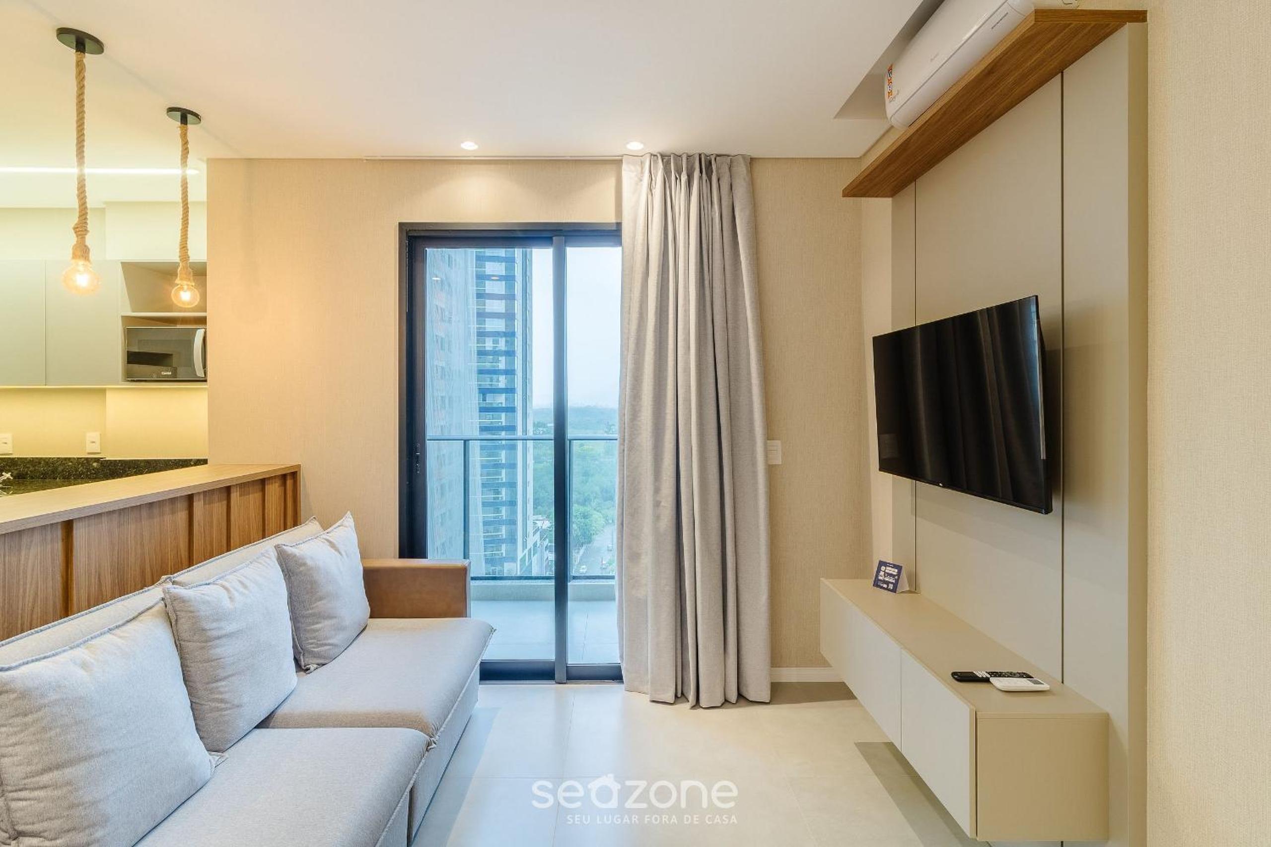 Your exclusive stay just steps from the sea in Meia Praia - FFS!