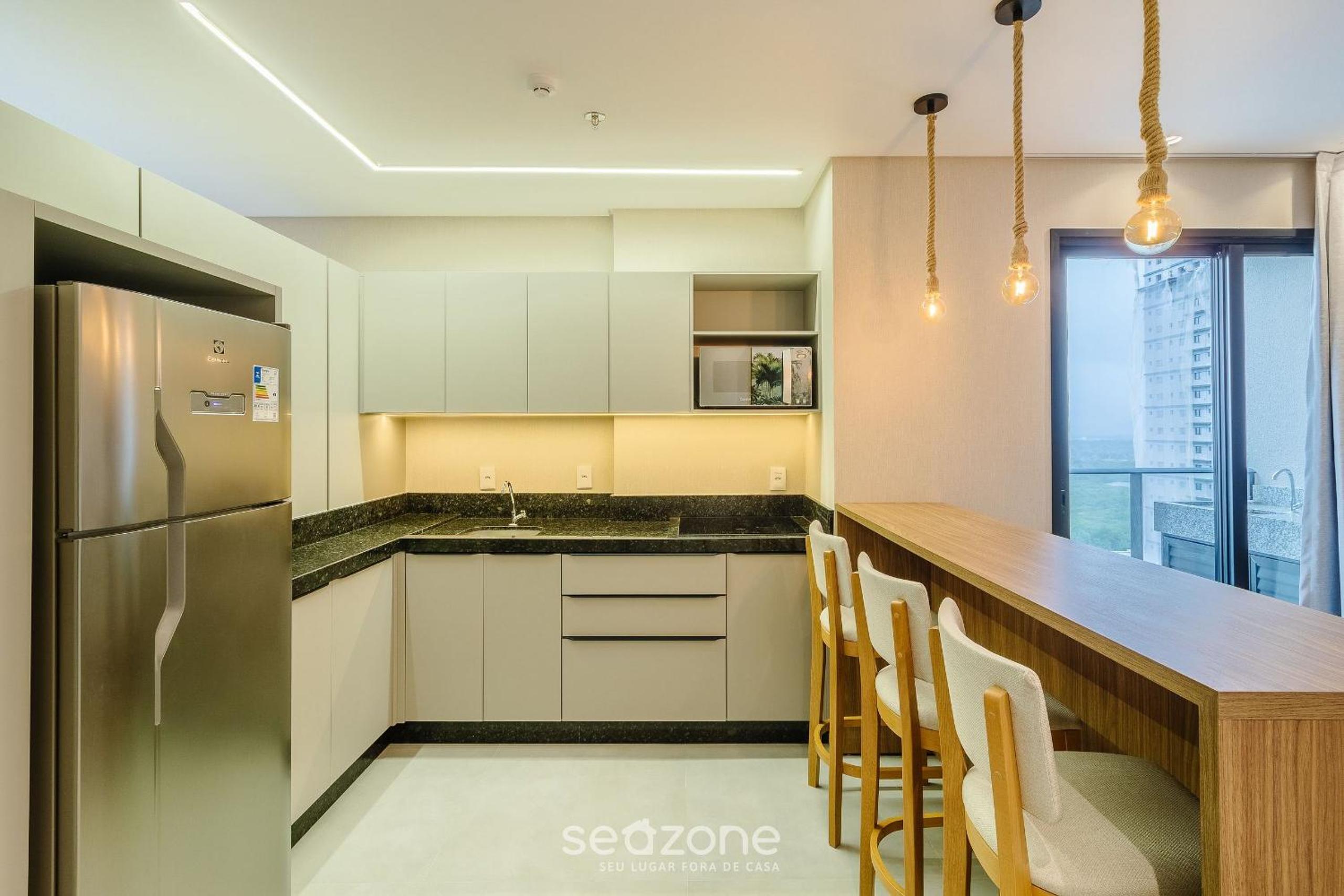 Your exclusive stay just steps from the sea in Meia Praia - FFS!