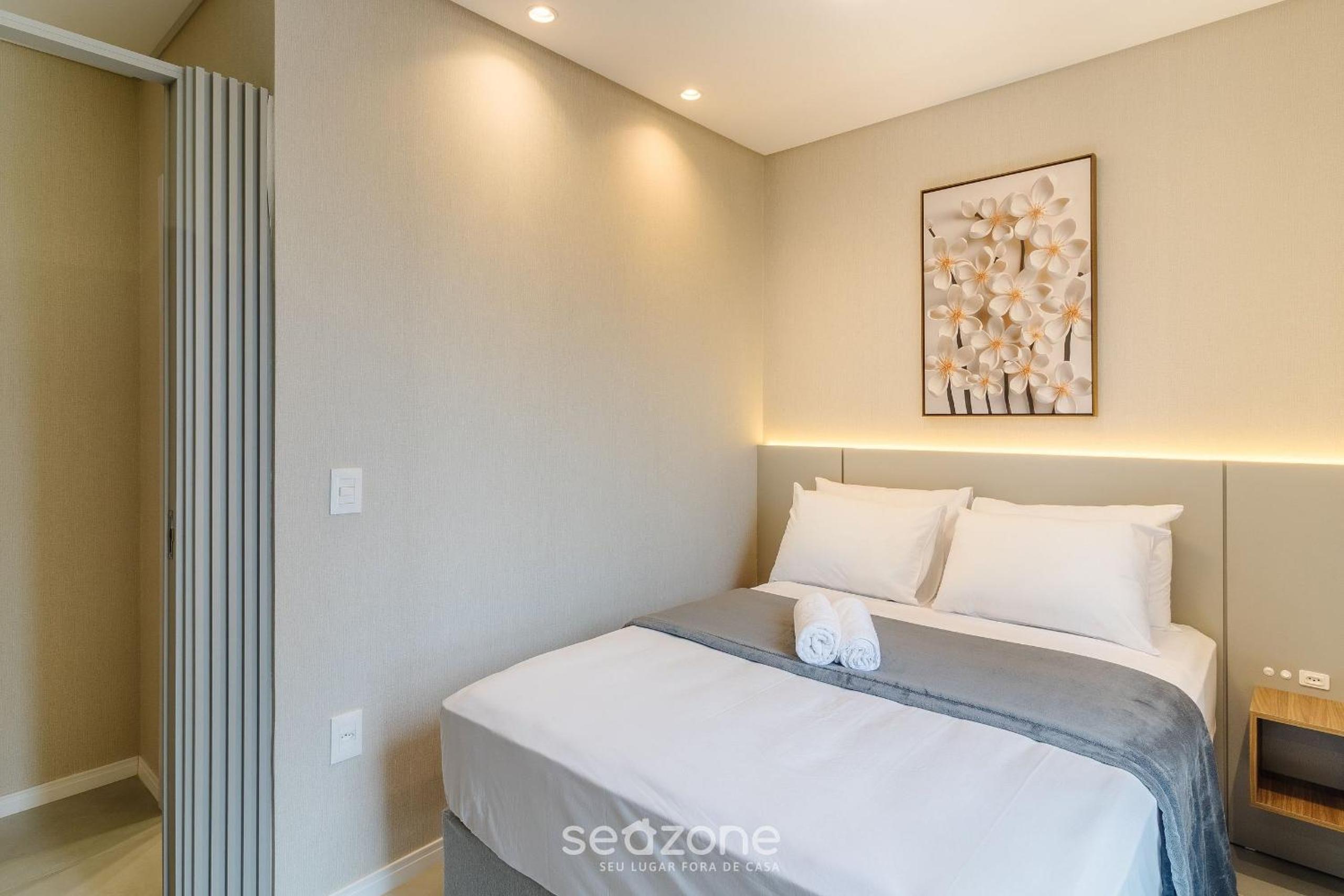 Your exclusive stay just steps from the sea in Meia Praia - FFS!