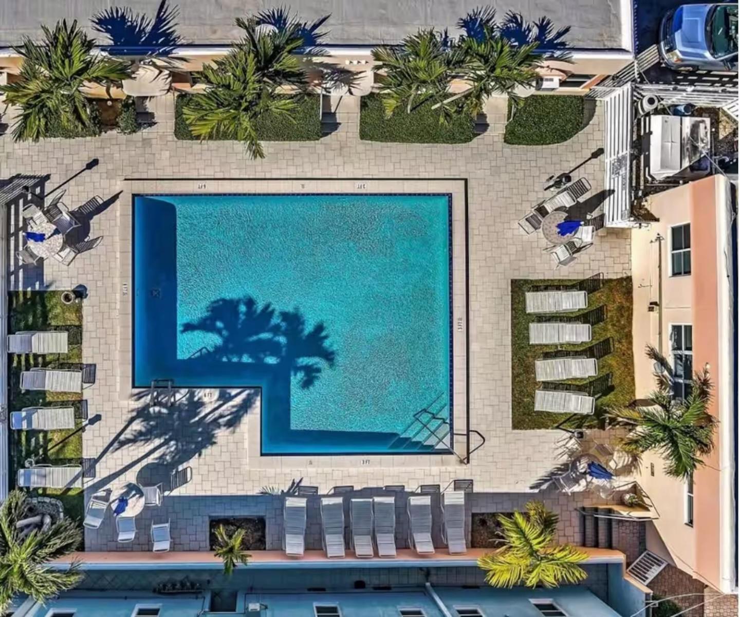 Exclusive studio steps to the beach with pool