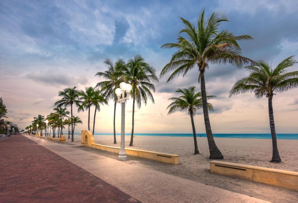 Exclusive studio steps to the beach with pool