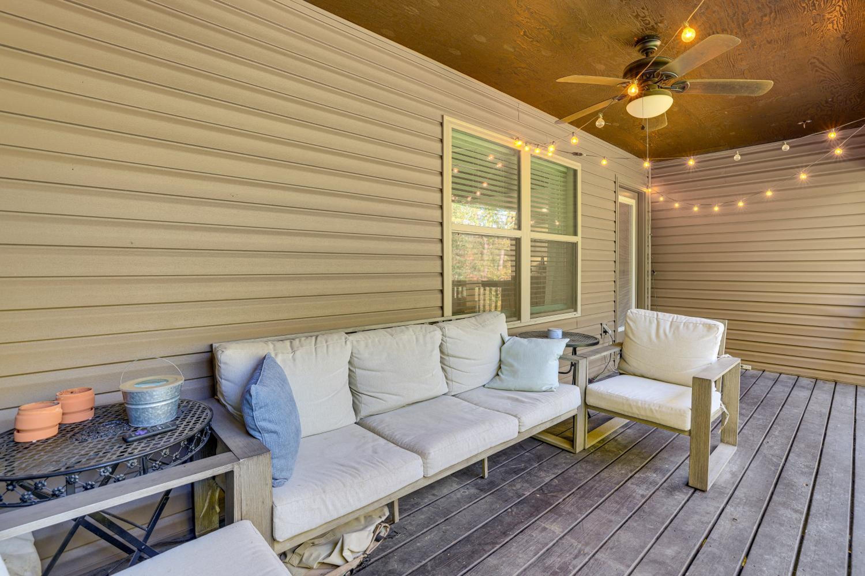 Riders Retreat! Modern Home By Bella Vista Trails