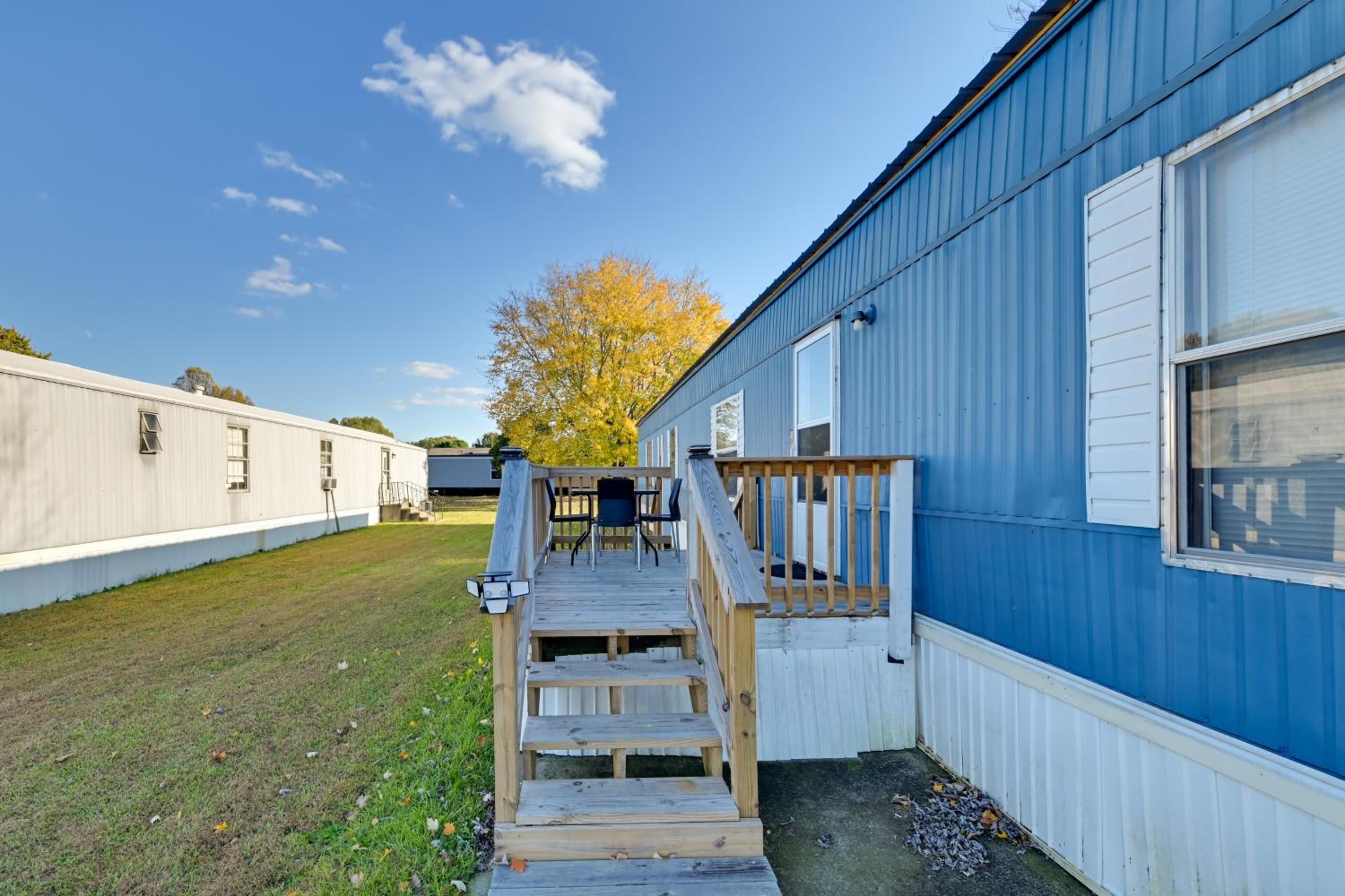 Heart of Greensboro Pet-Friendly Gem 3 Mi to Dtwn
