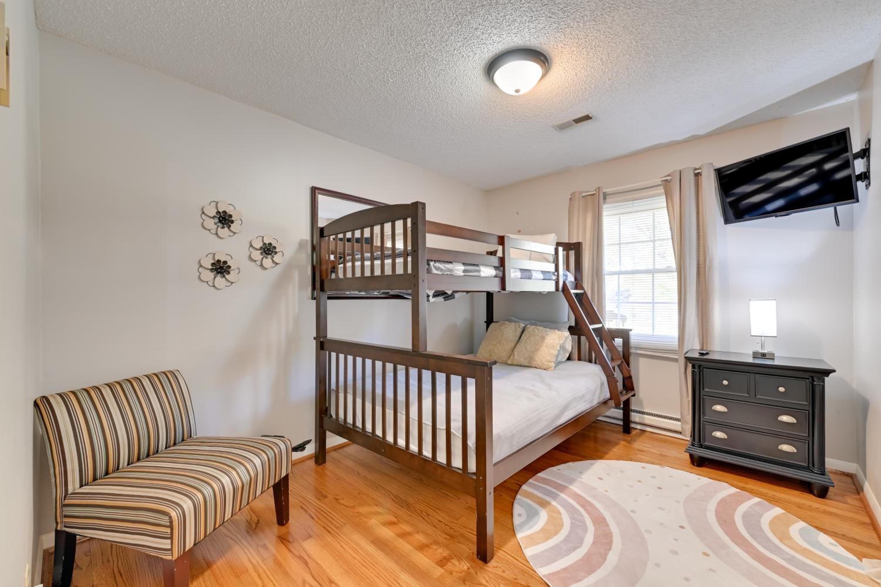 Panther-Ready Home 3 Mi to HPU Pet Friendly!
