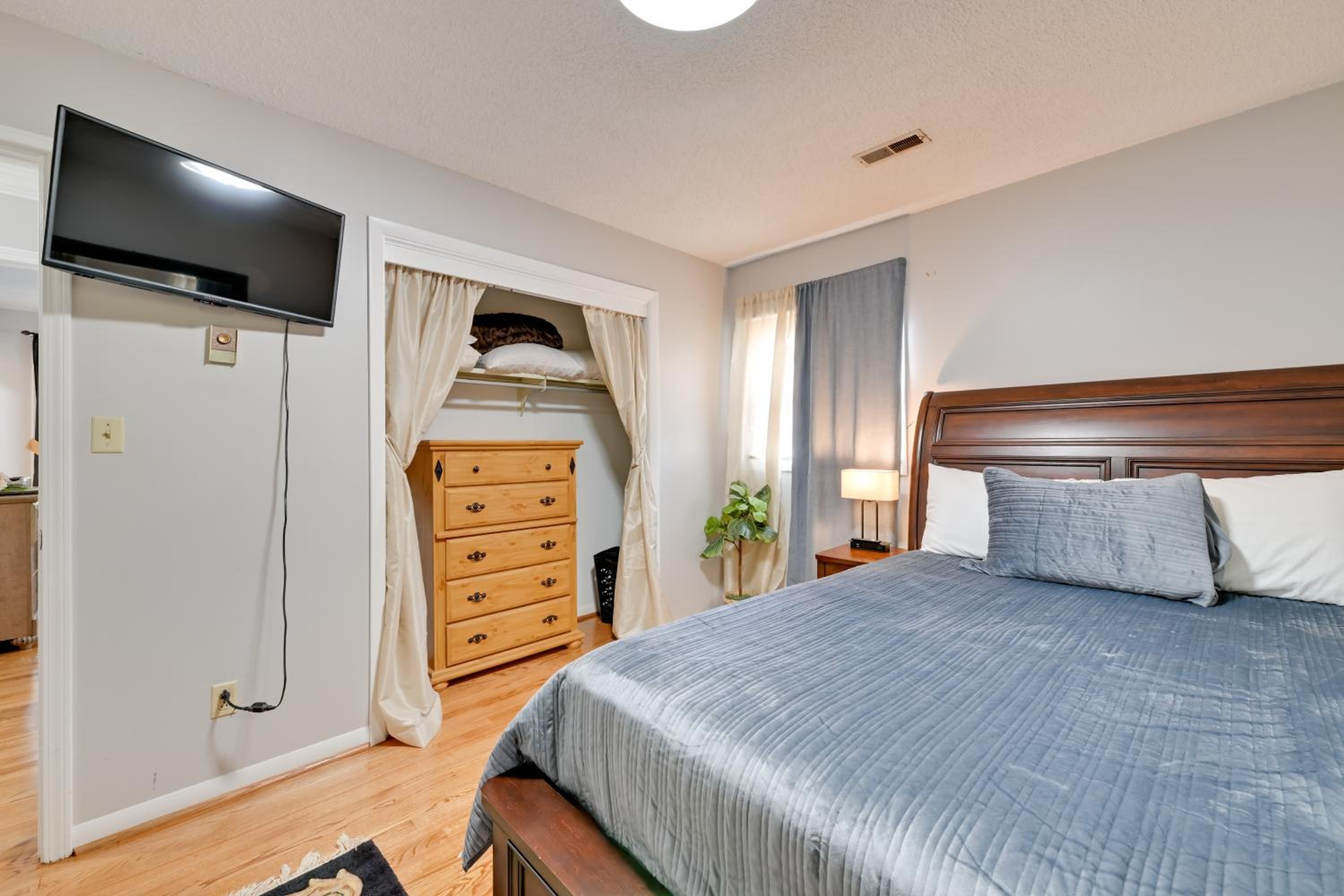 Panther-Ready Home 3 Mi to HPU Pet Friendly!