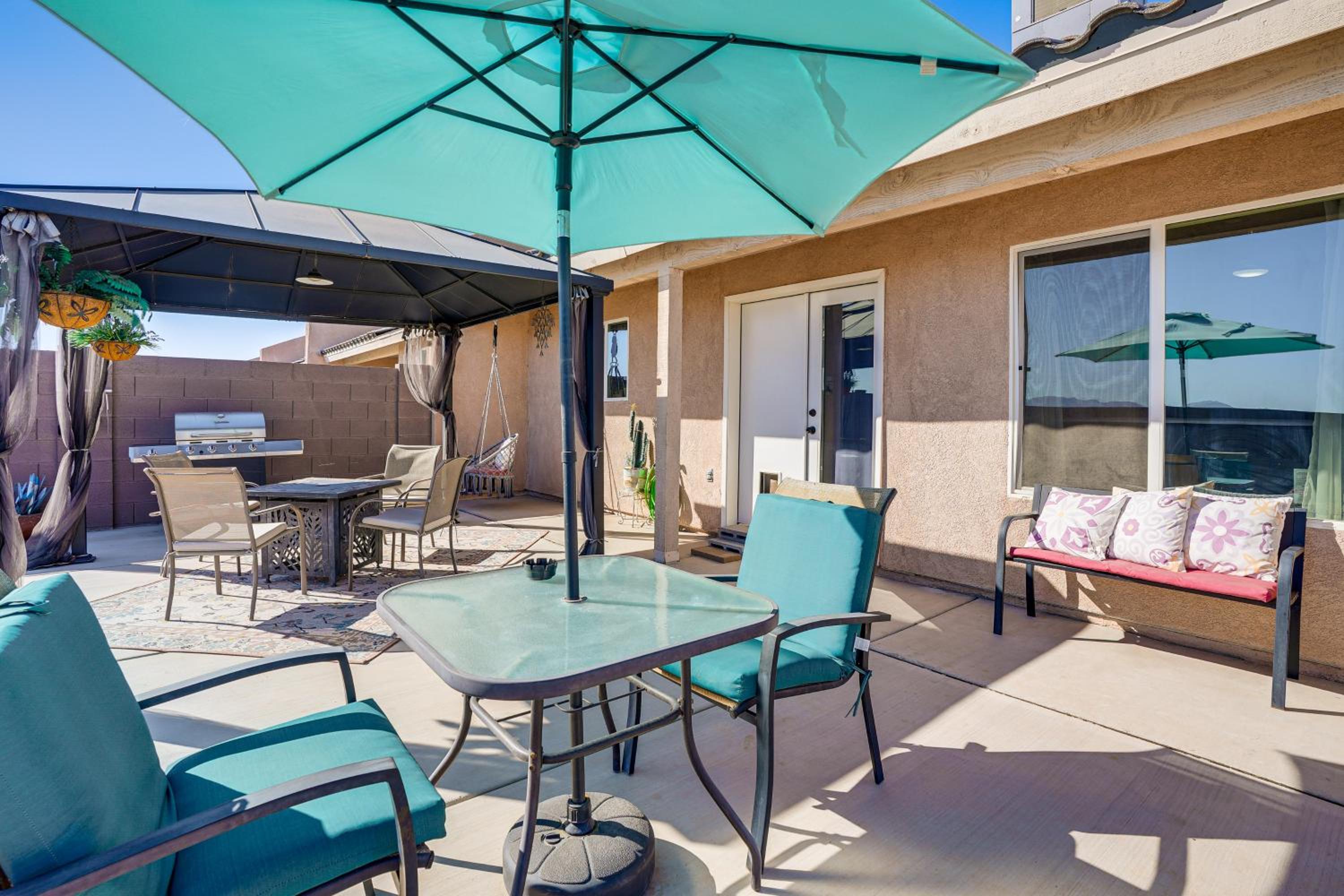 Hike, Golf and Explore Yuma Home with Private Patio