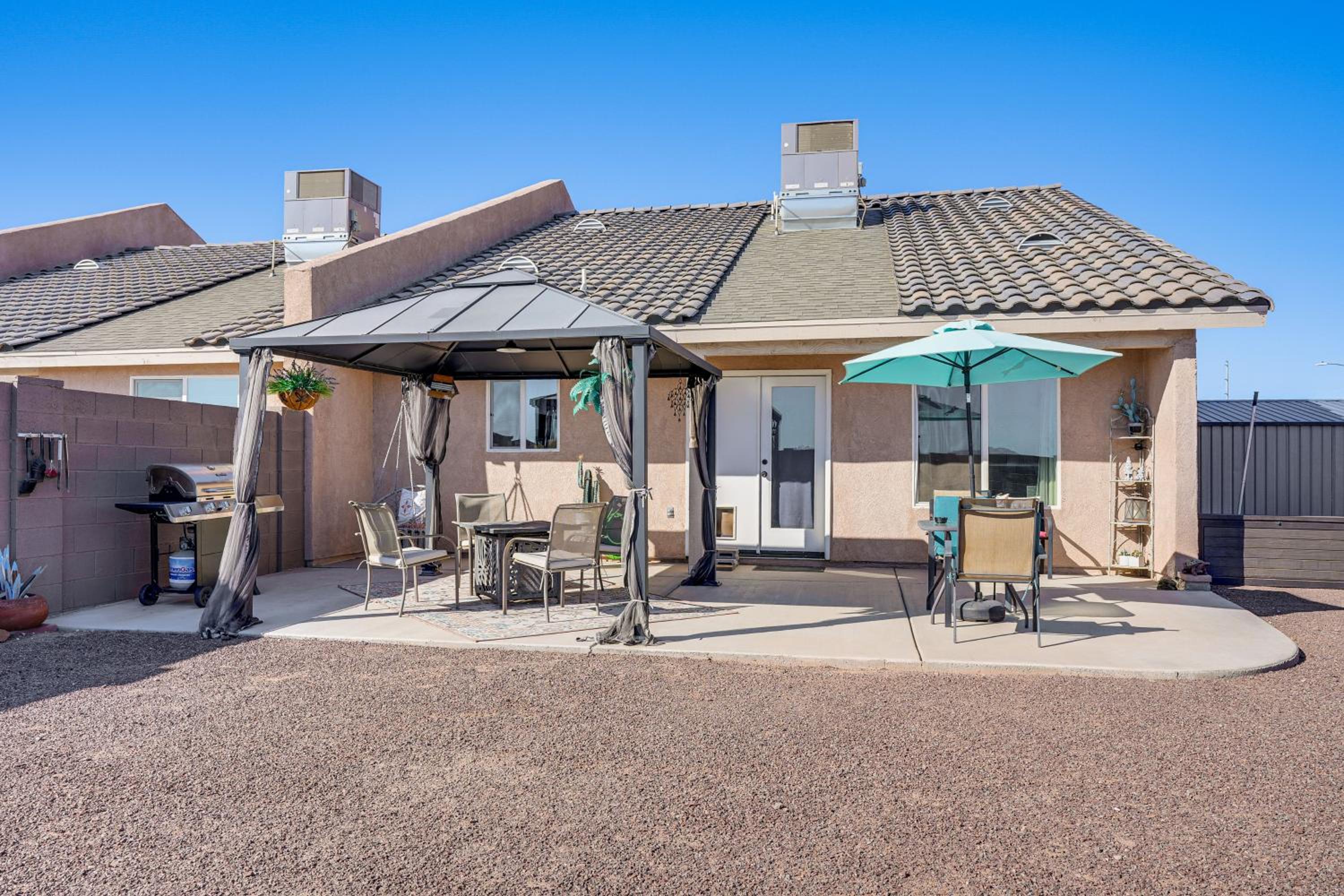 Hike, Golf and Explore Yuma Home with Private Patio
