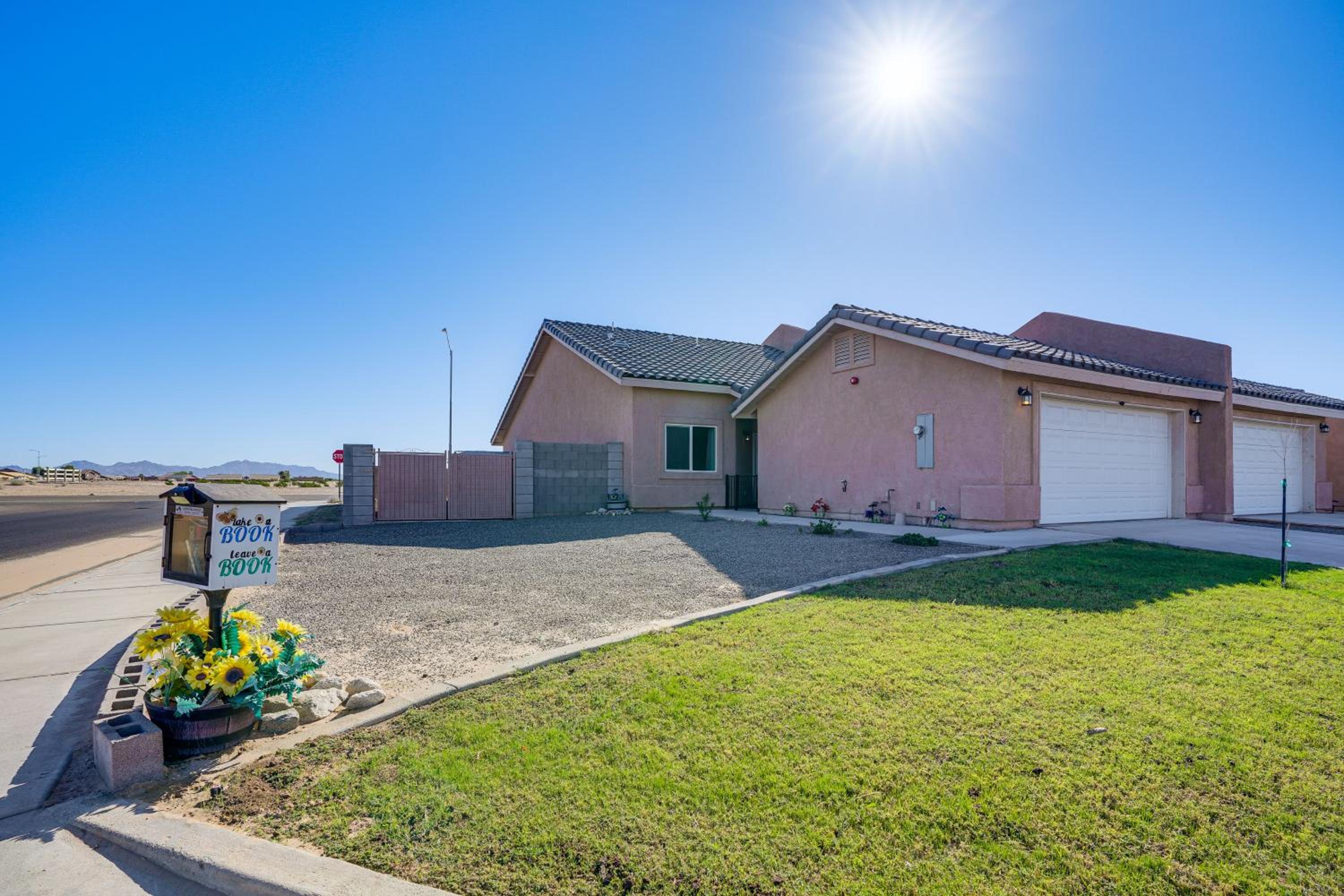 Hike, Golf and Explore Yuma Home with Private Patio