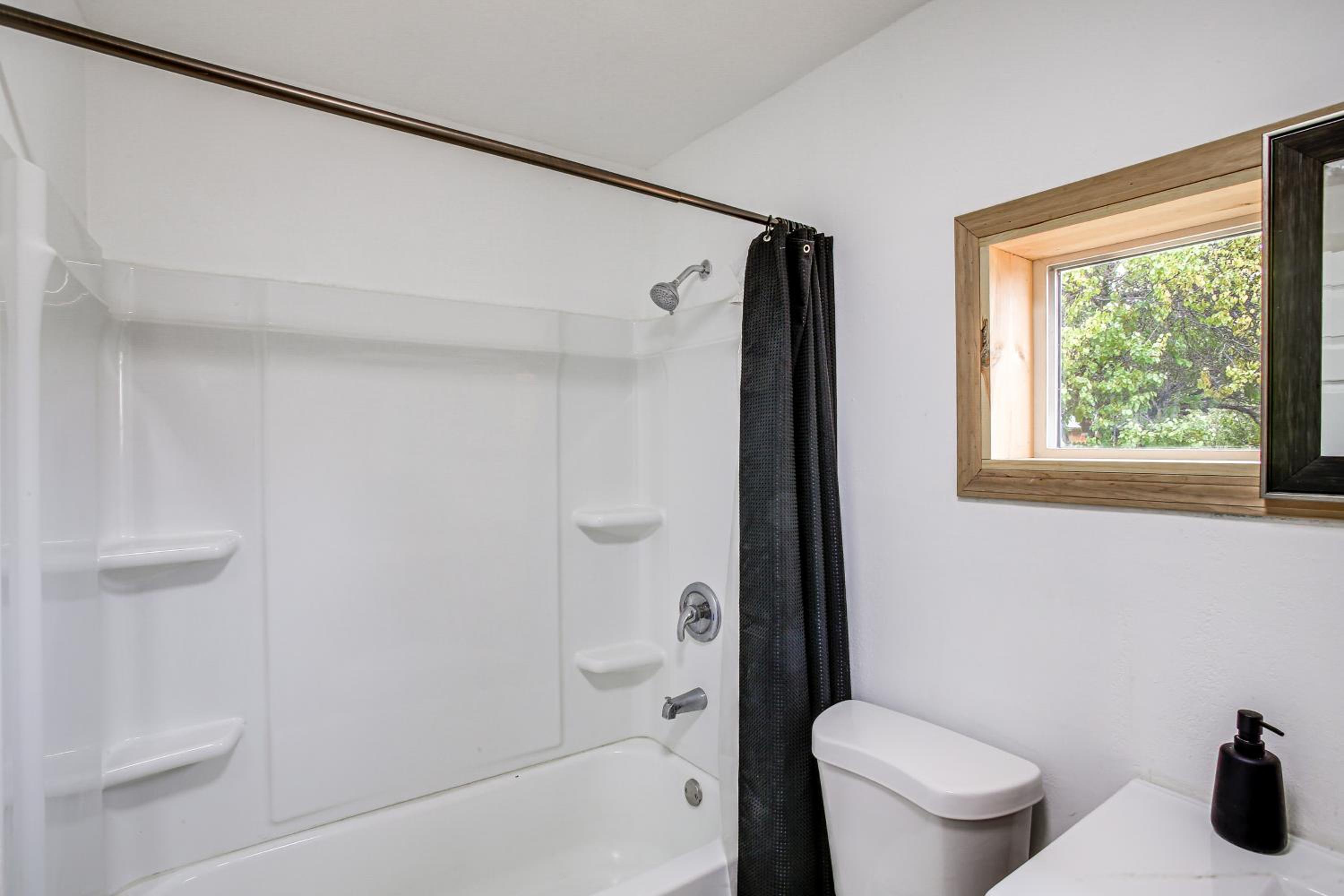 Spokane Valley Nature Home! Trails and River Days