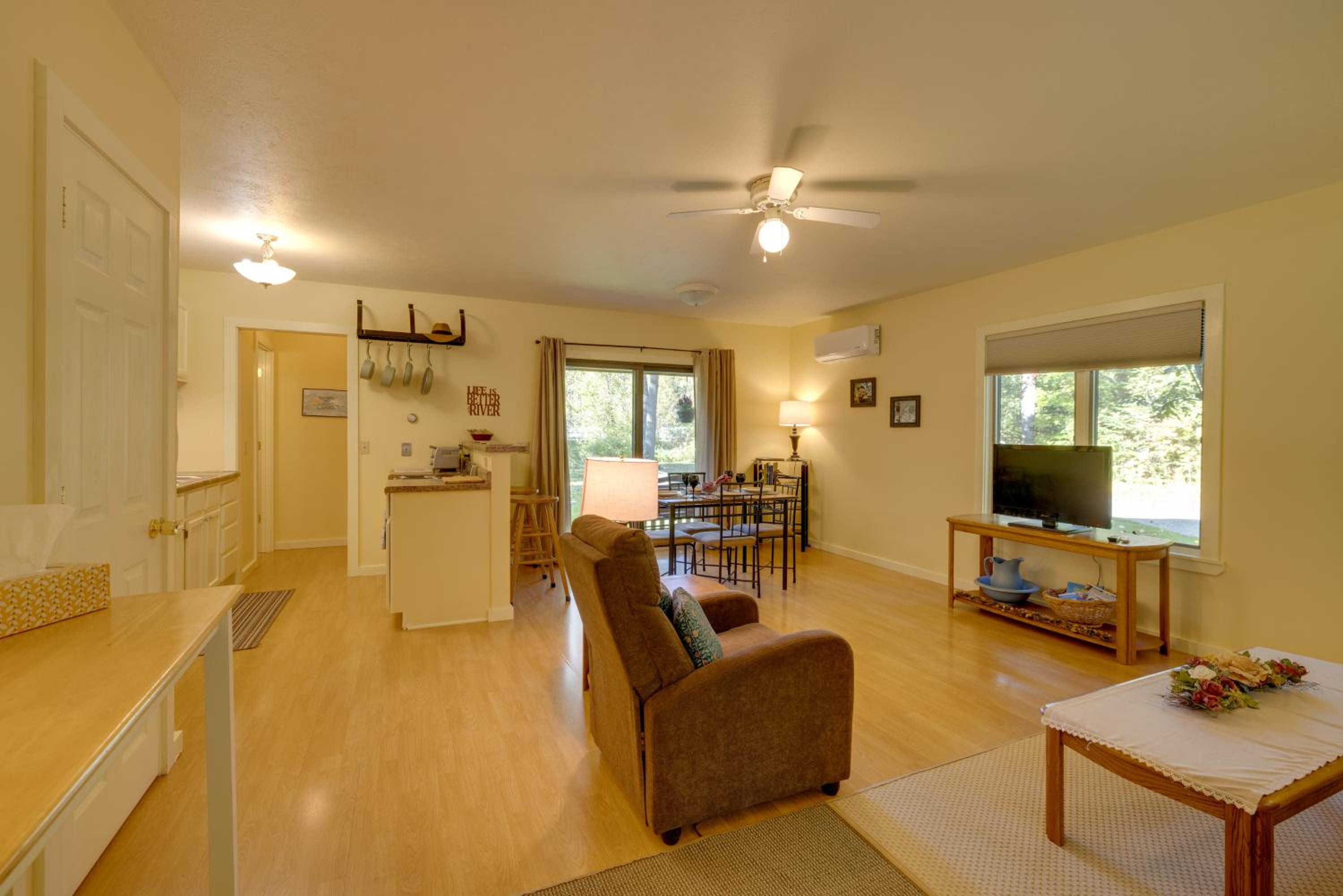 Riverside Serenity - Rivershire Retreat Guesthouse