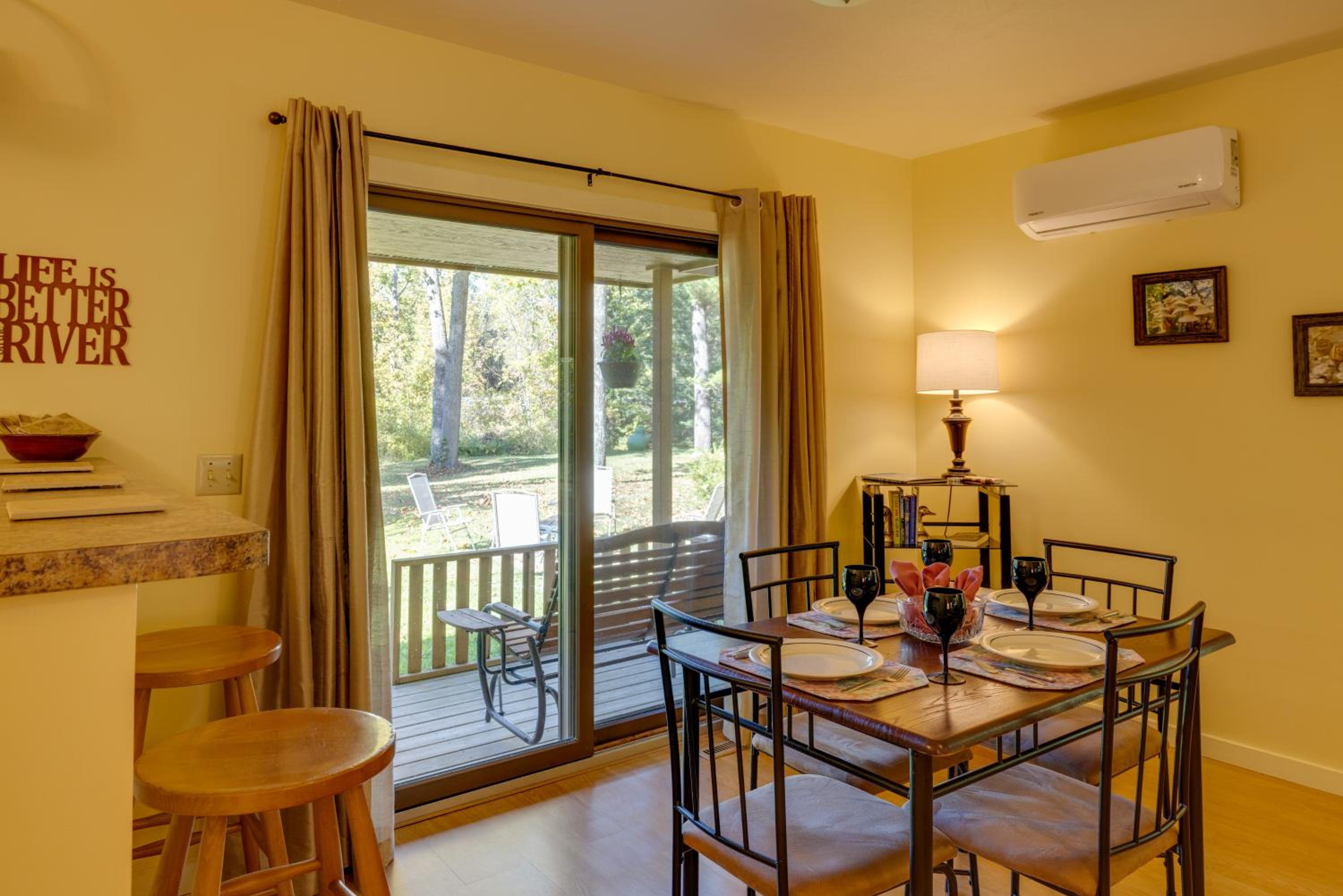 Riverside Serenity - Rivershire Retreat Guesthouse