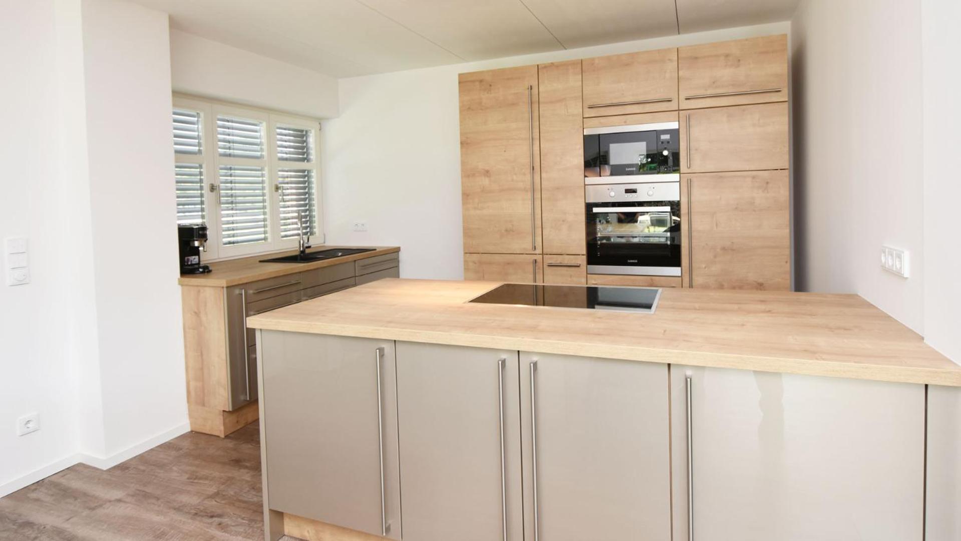 Exklusive Reetdach-Villa Ostseefrische
