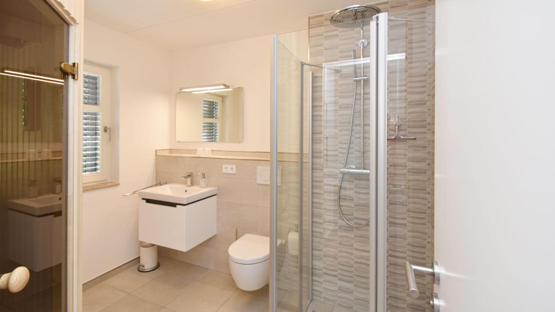 Exklusive Reetdach-Villa Ostseefrische