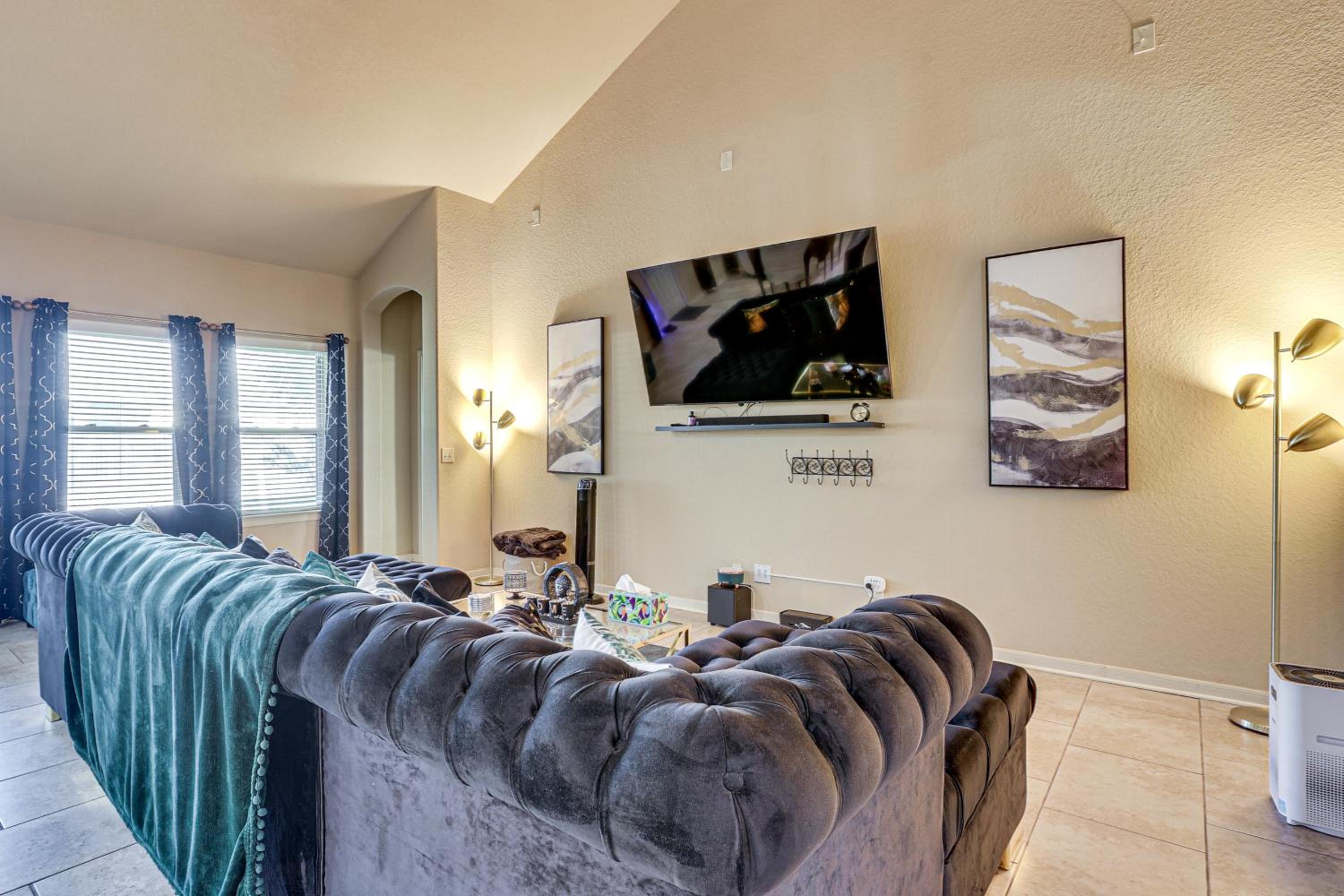 Family Home Cook, Create and Unwind Near Lackland