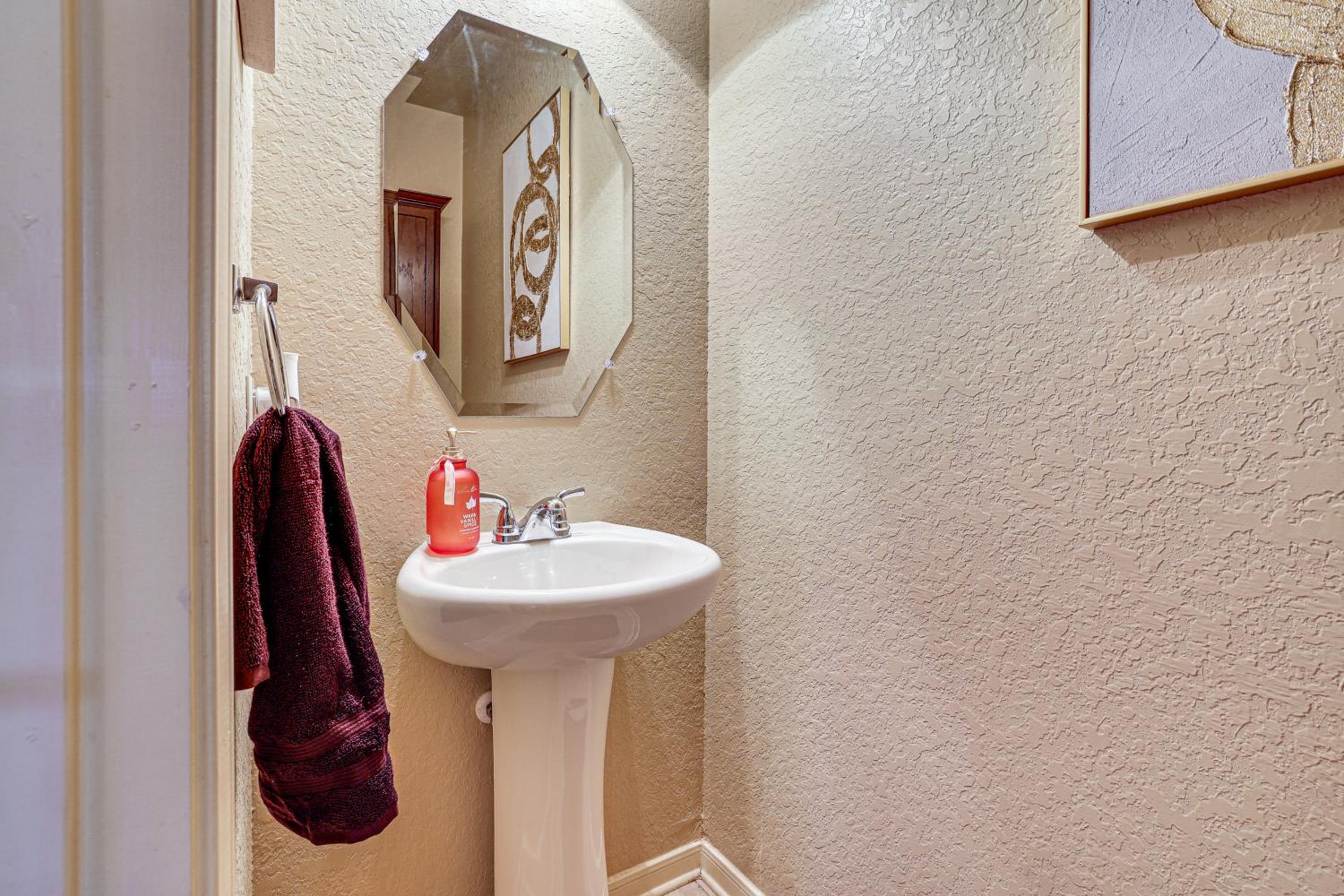 Family Home Cook, Create and Unwind Near Lackland
