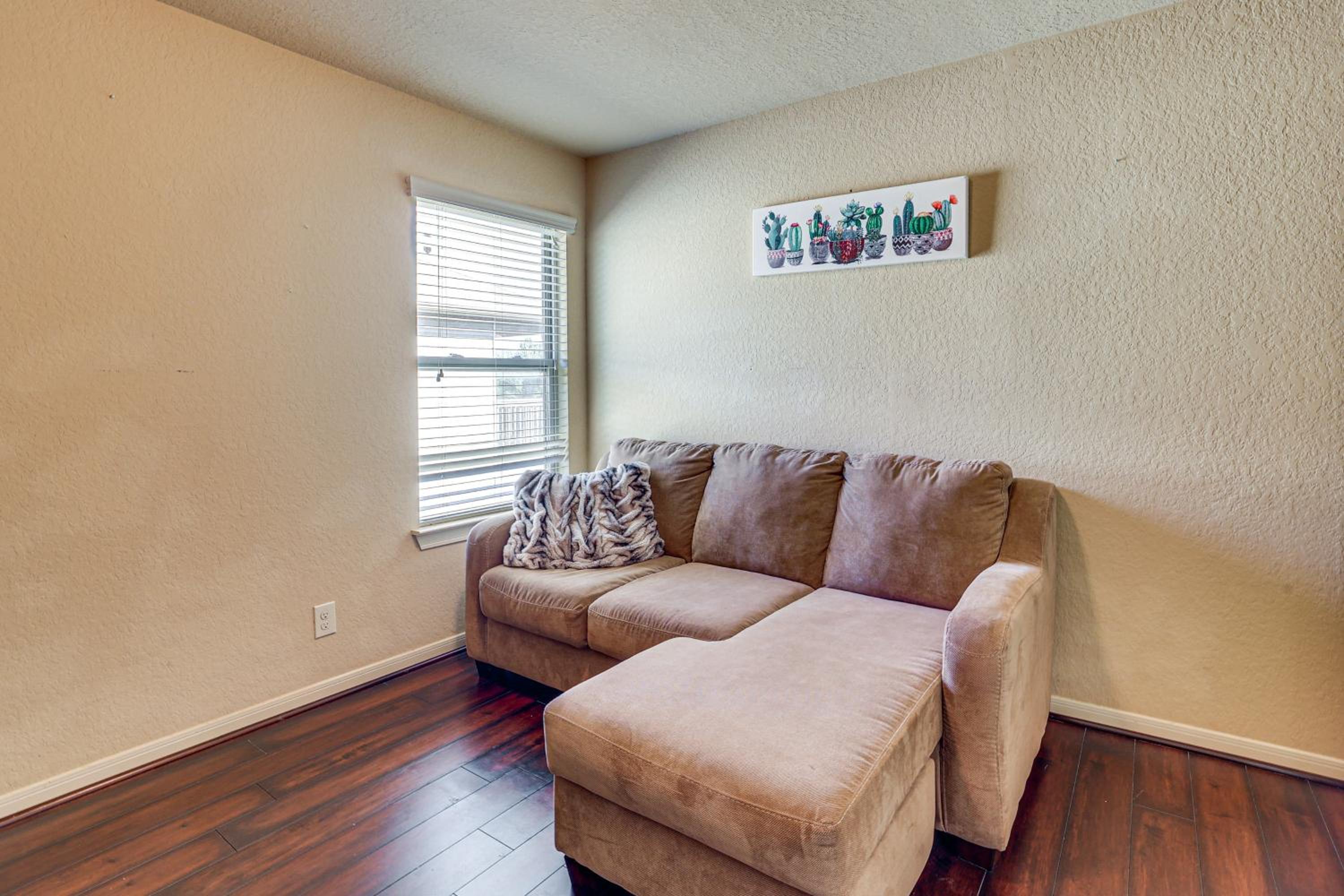 Family Home Cook, Create and Unwind Near Lackland