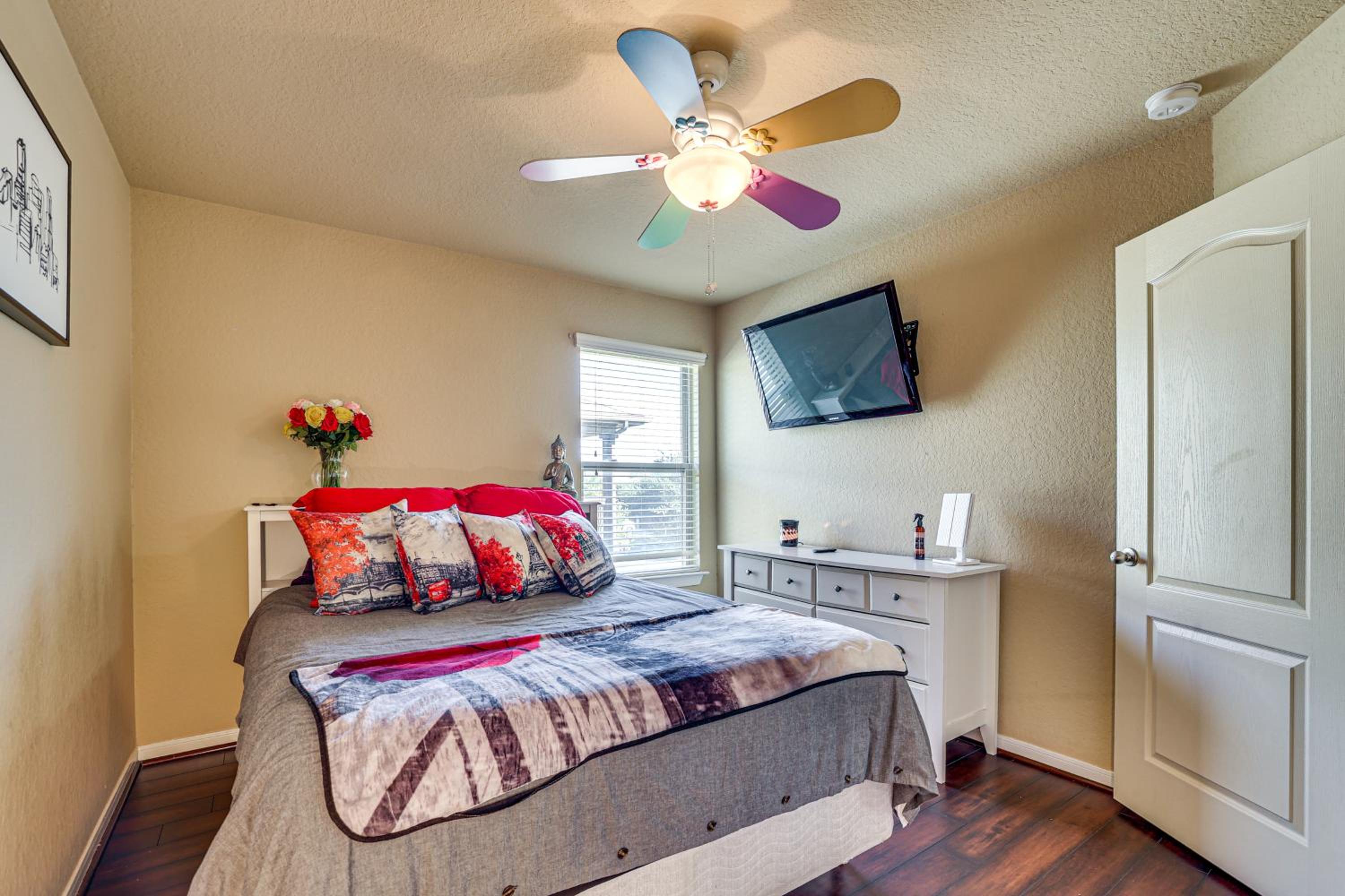 Family Home Cook, Create and Unwind Near Lackland