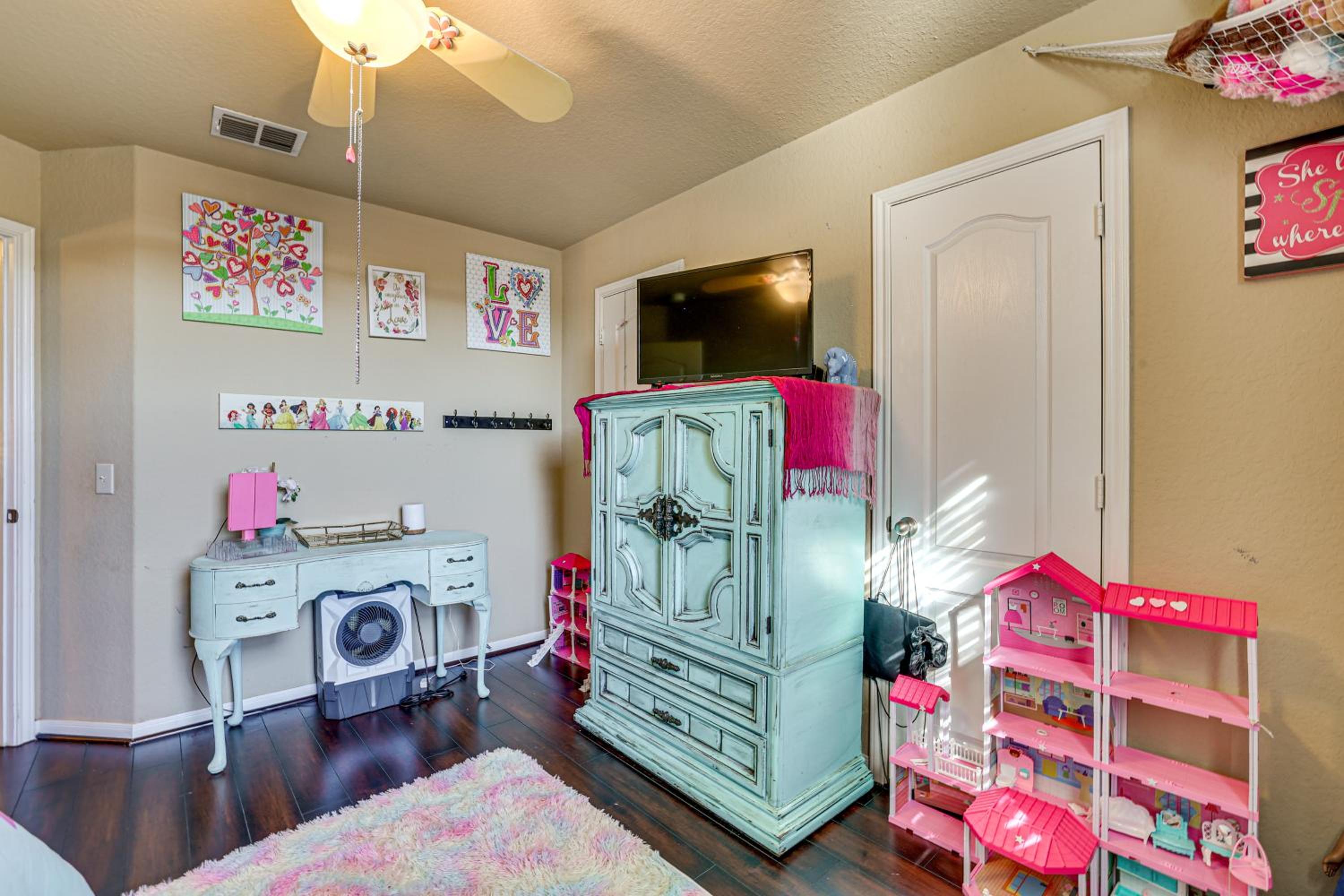 Family Home Cook, Create and Unwind Near Lackland