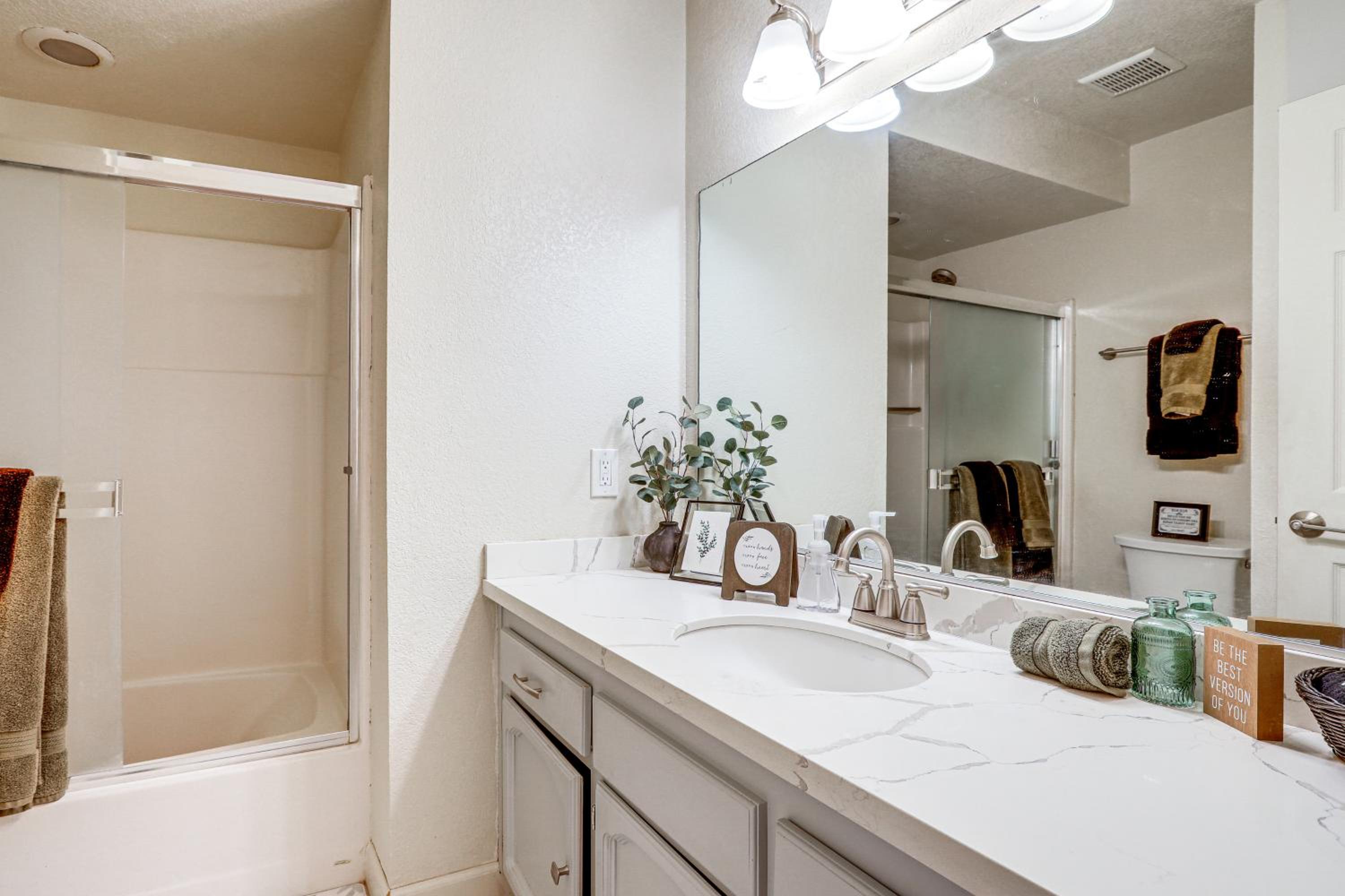 Pet-Friendly Yard! Home 3 Mi to Sky River Casino