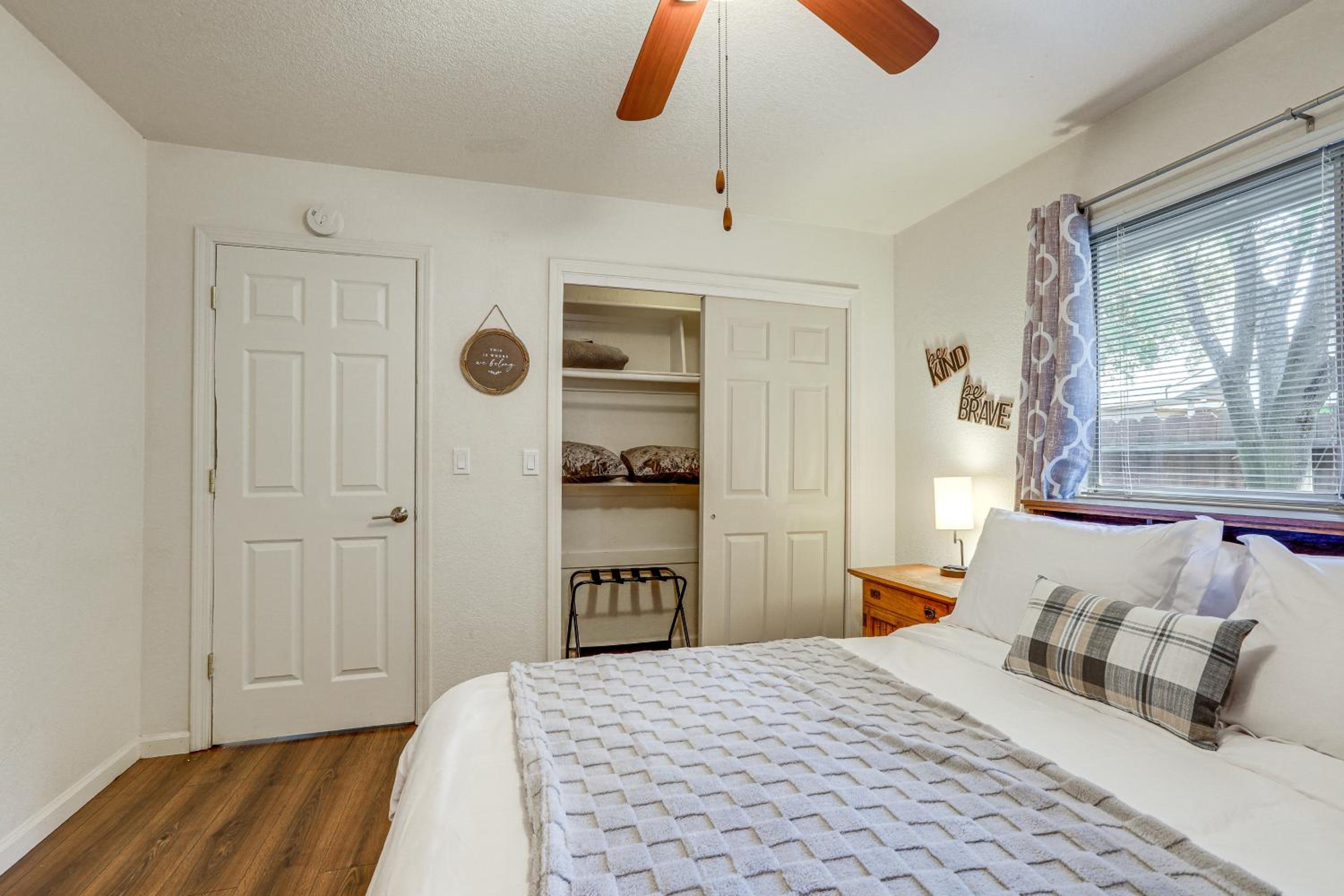 Pet-Friendly Yard! Home 3 Mi to Sky River Casino
