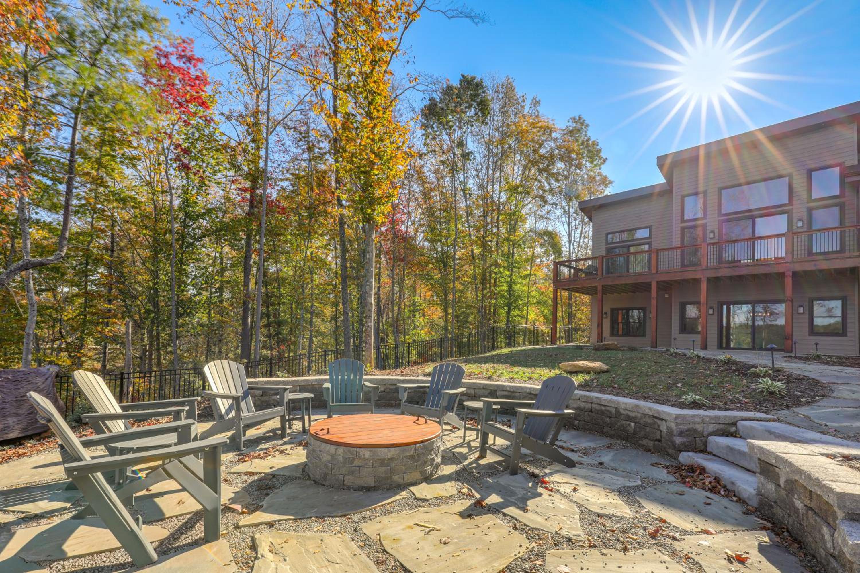 Dock and Game Room Luxe Retreat on Rhodhiss Lake!