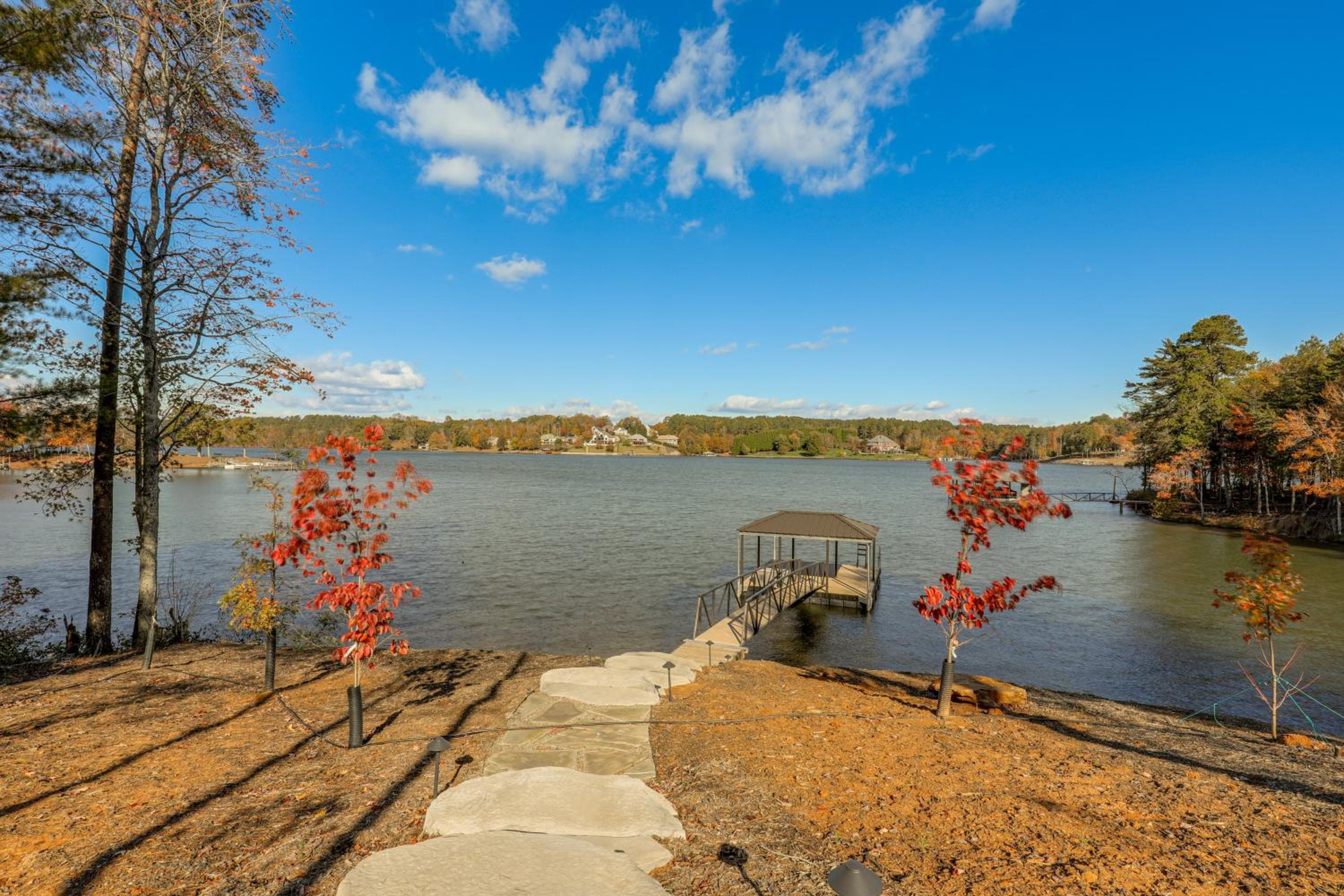 Dock and Game Room Luxe Retreat on Rhodhiss Lake!