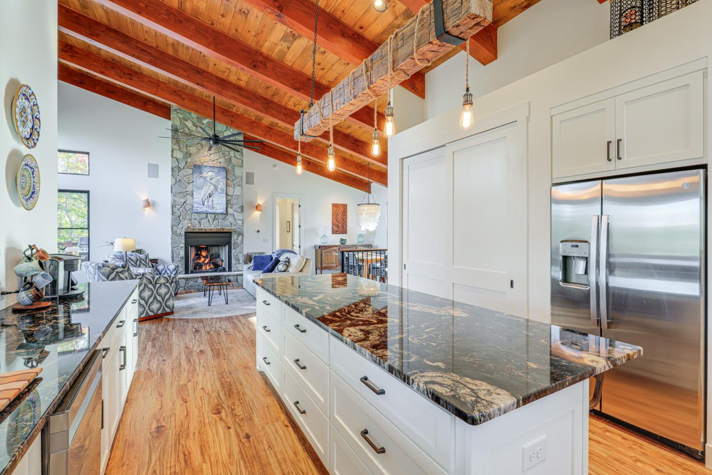 Dock and Game Room Luxe Retreat on Rhodhiss Lake!