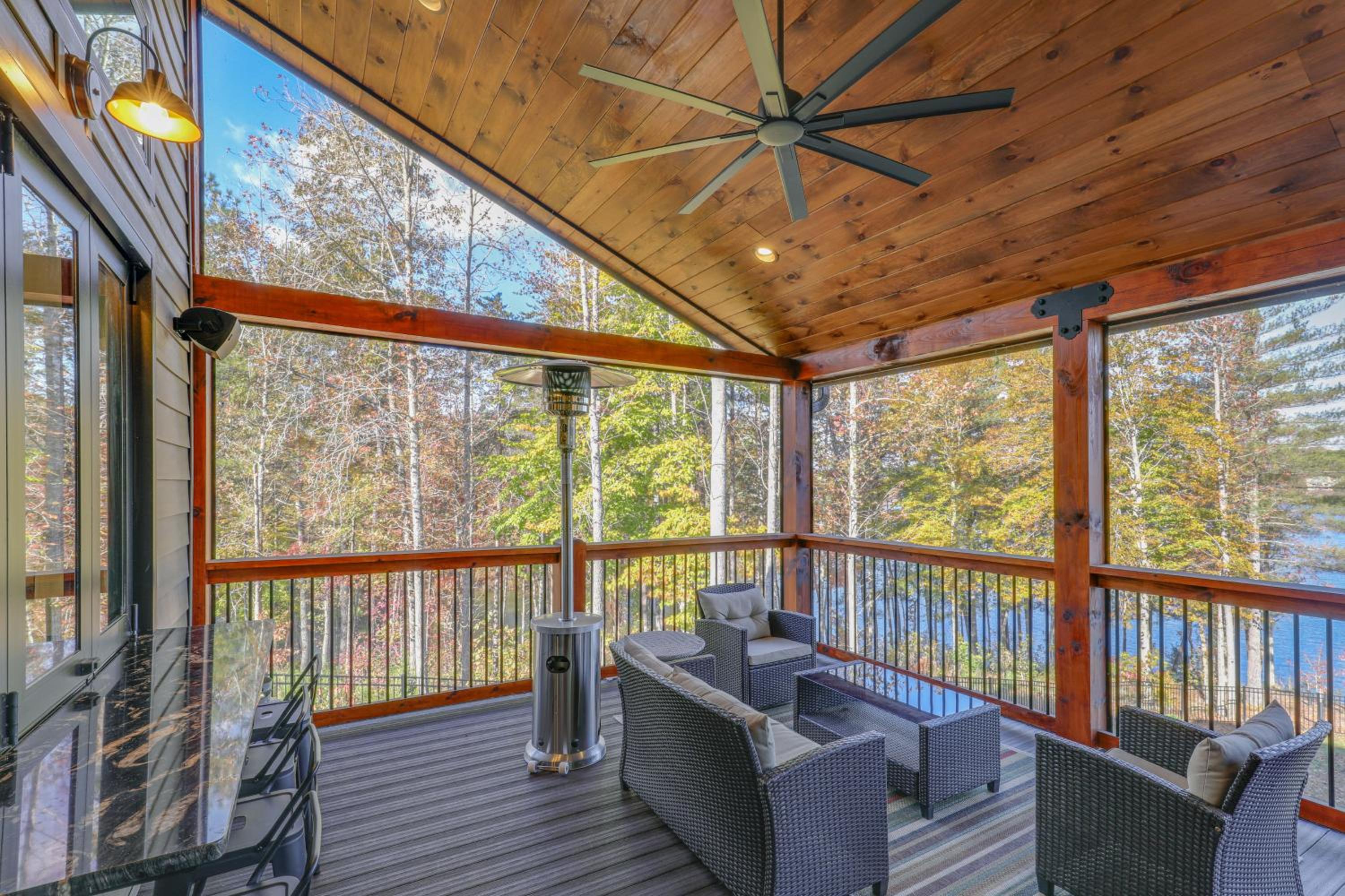Dock and Game Room Luxe Retreat on Rhodhiss Lake!