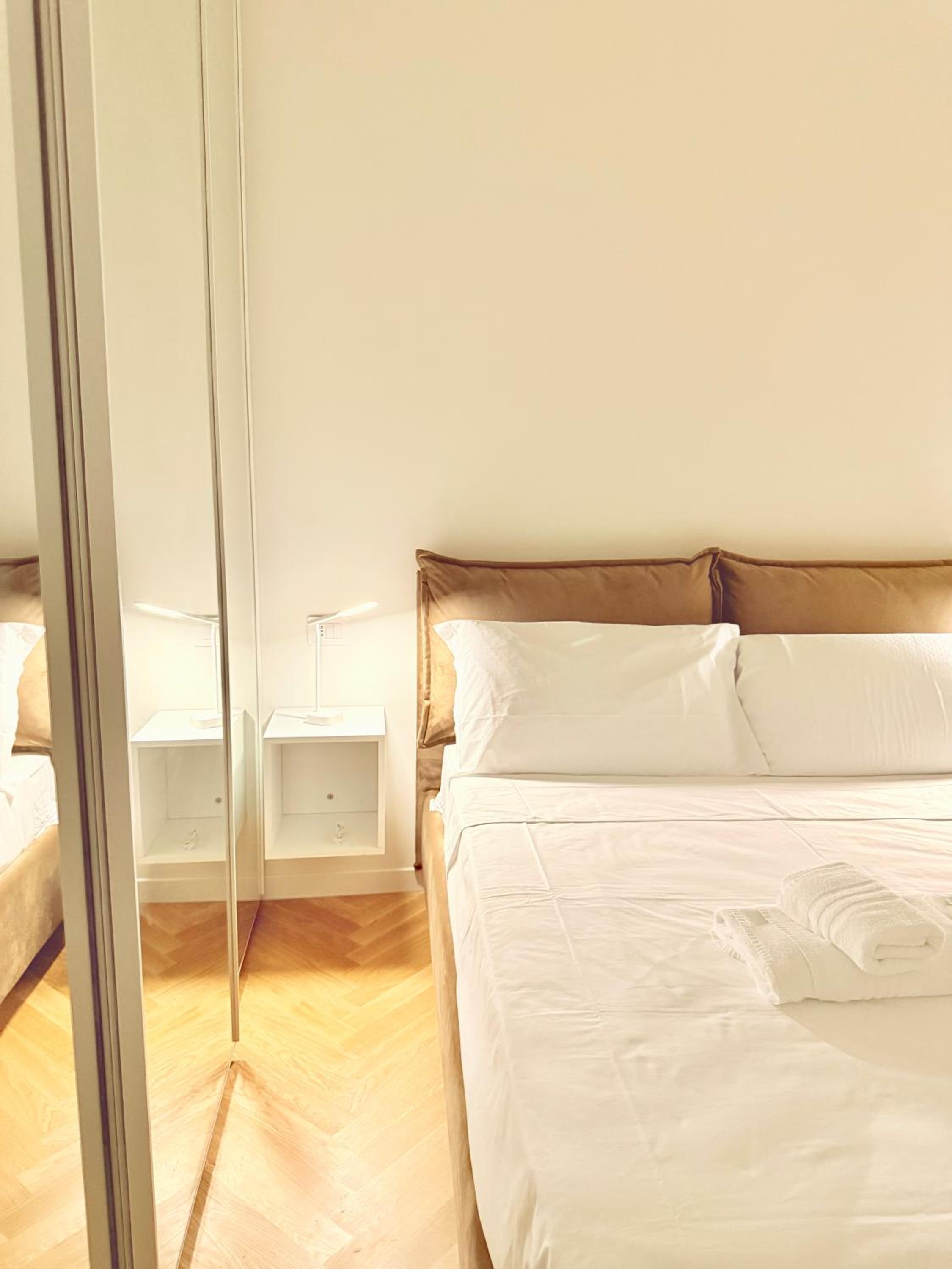 Stylish Flat Porta Romana e Bocconi