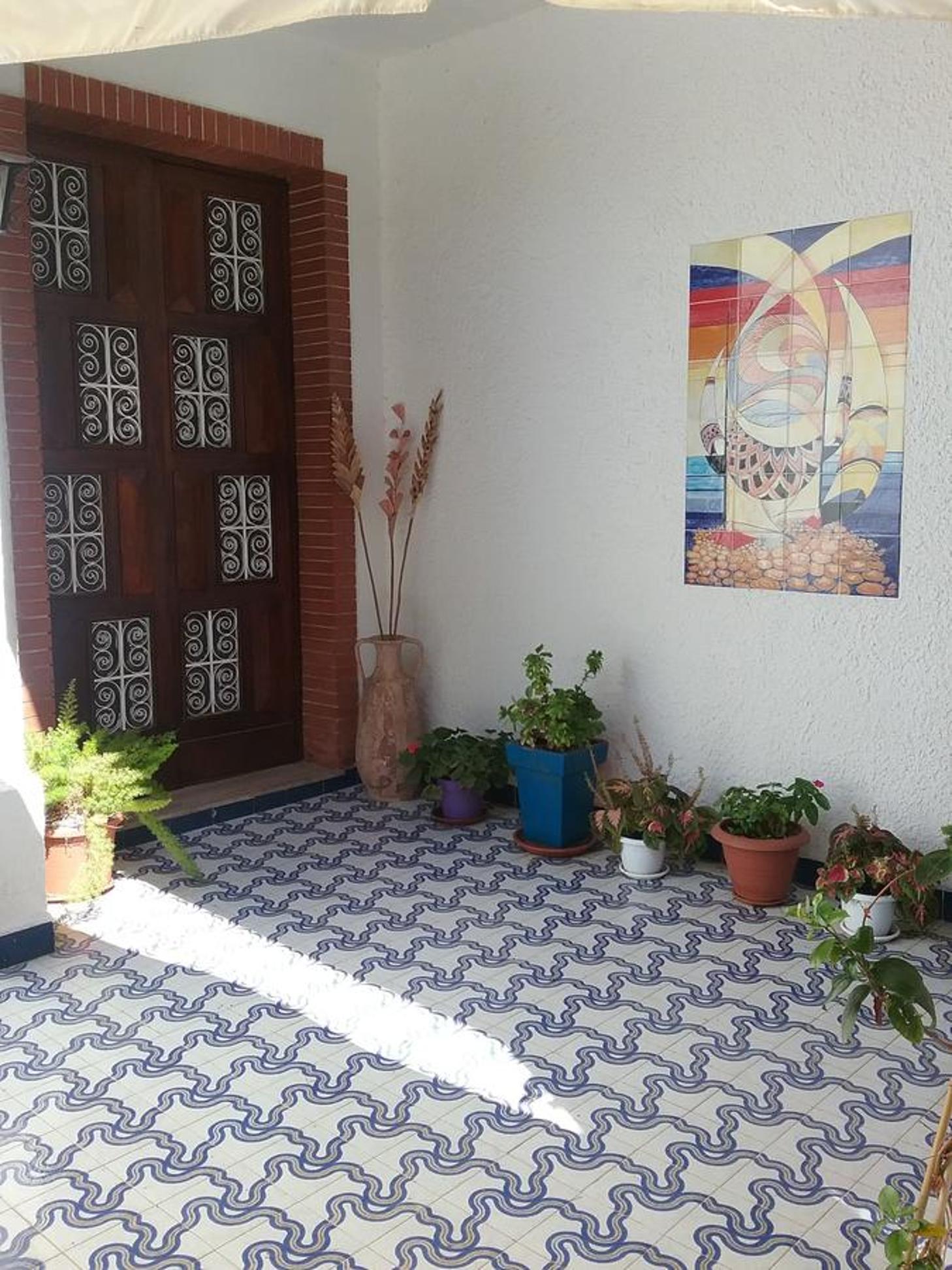 Photo 6