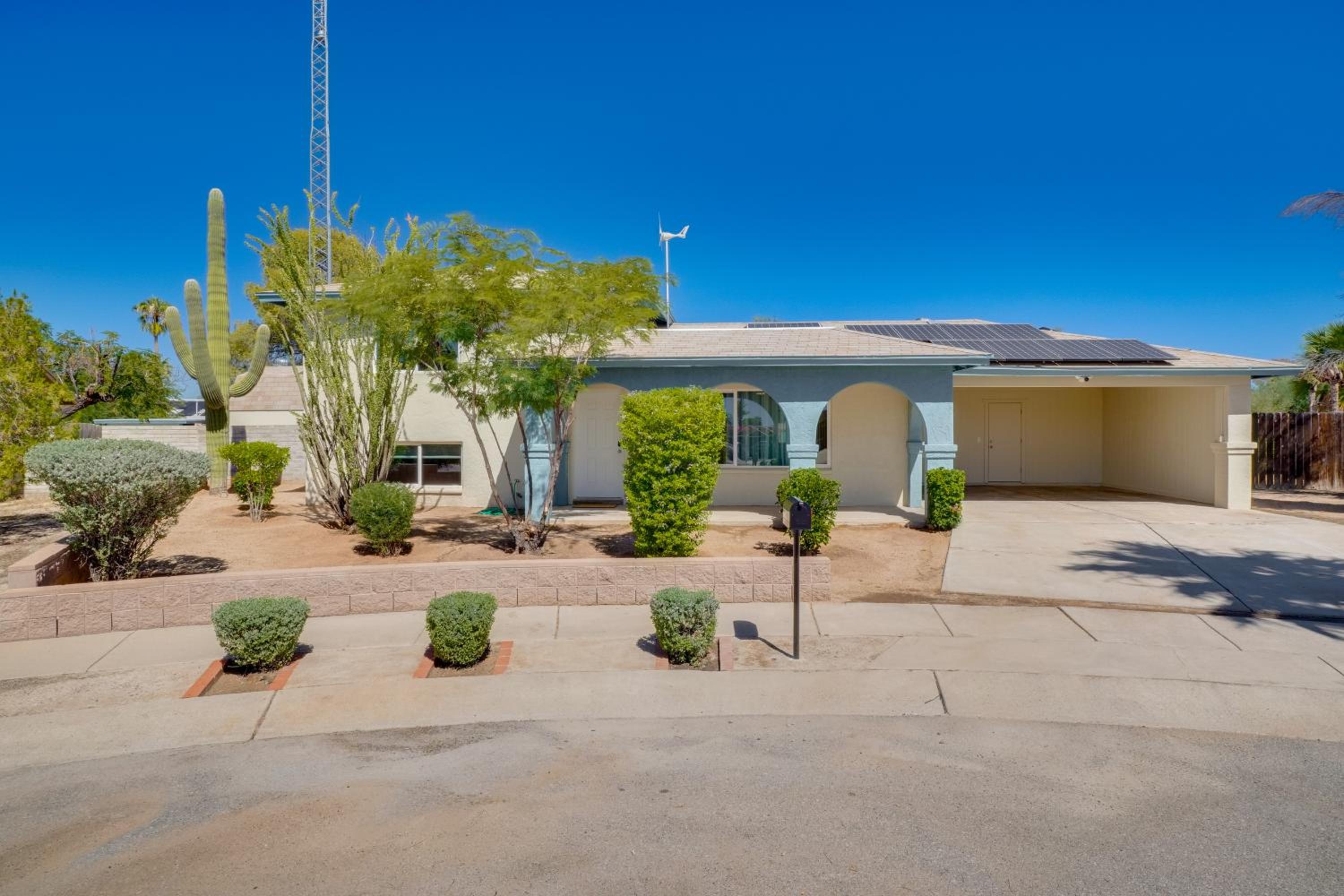 6 Mi to Saguaro Natl Park! Family Home with Patio