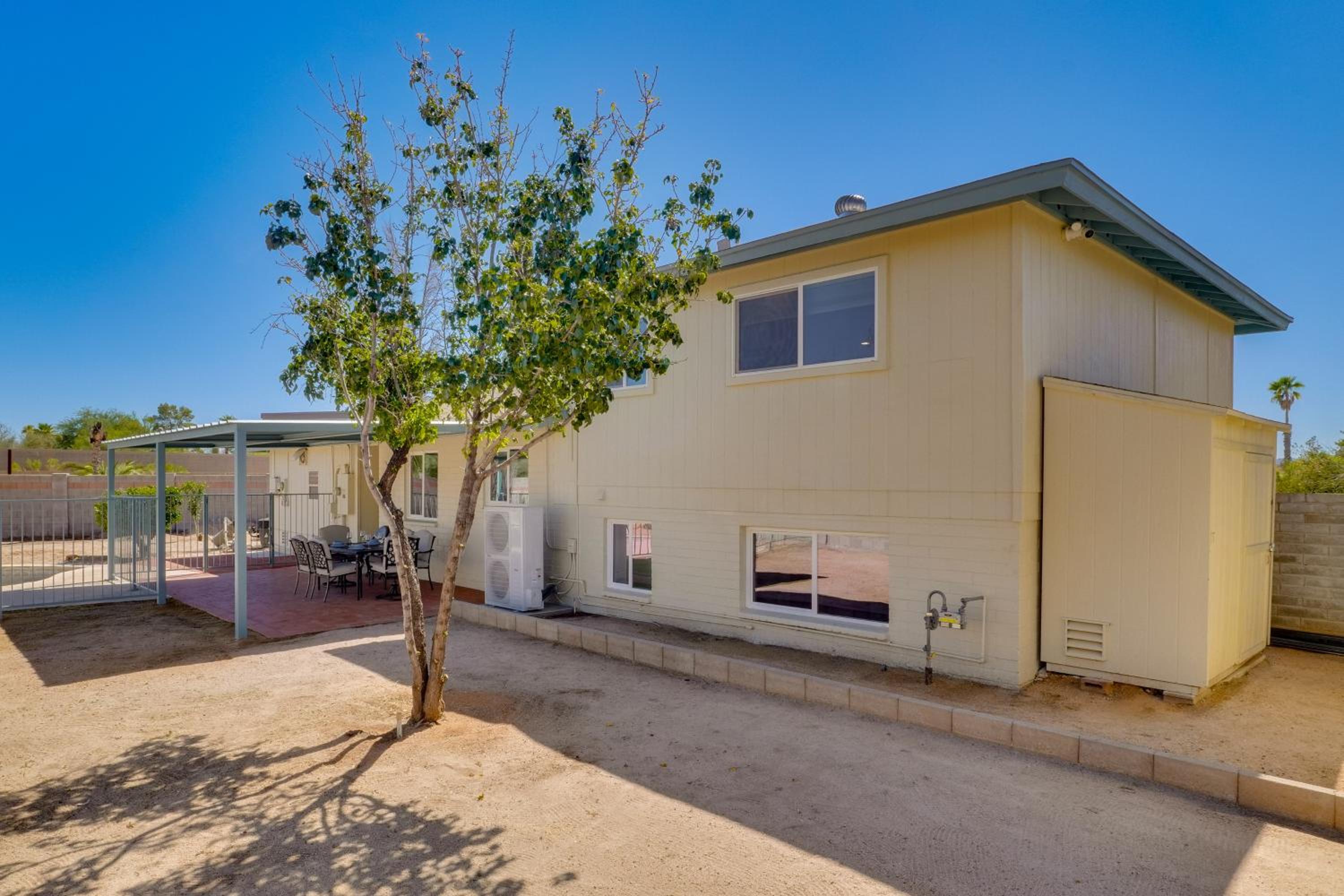 6 Mi to Saguaro Natl Park! Family Home with Patio