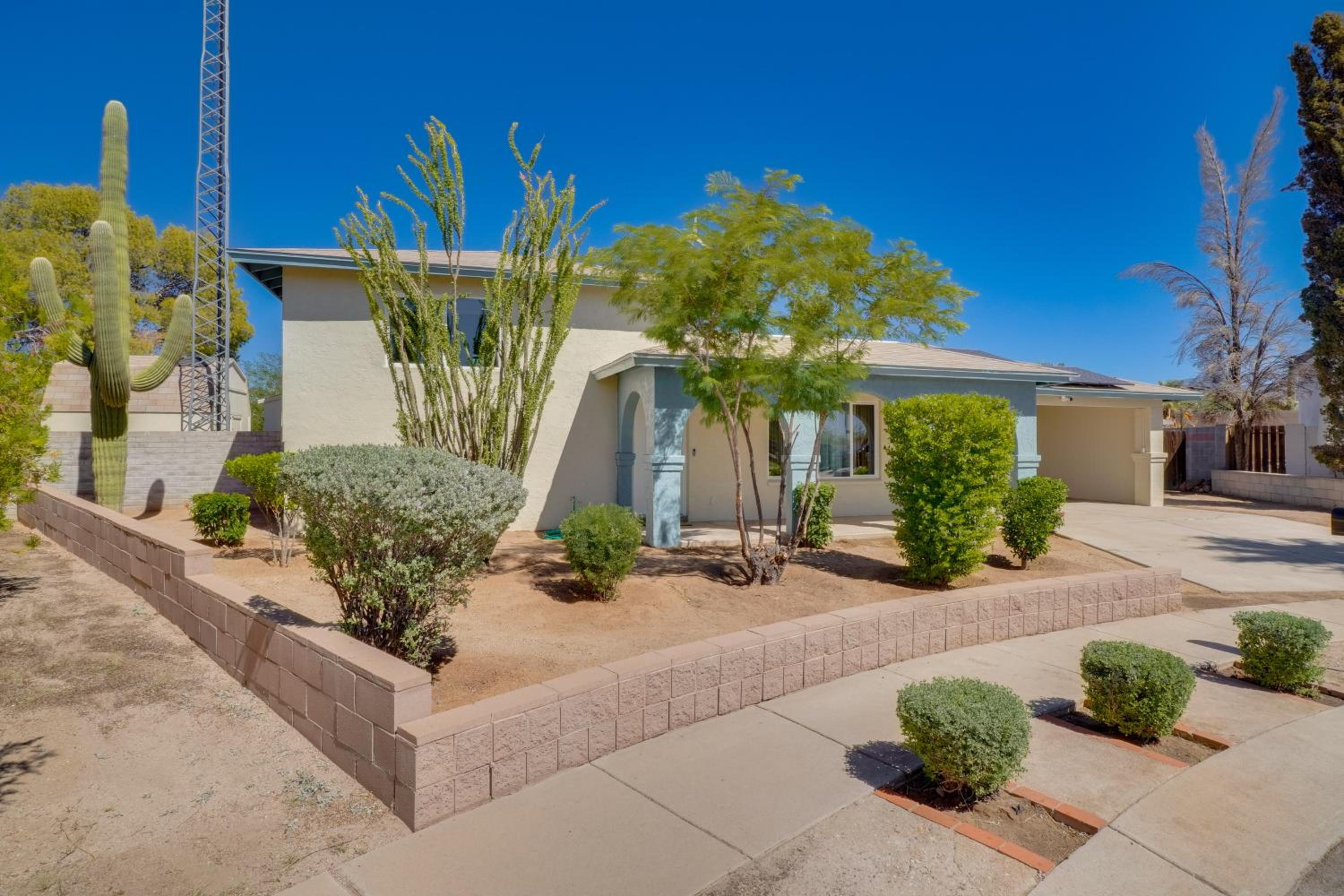 6 Mi to Saguaro Natl Park! Family Home with Patio