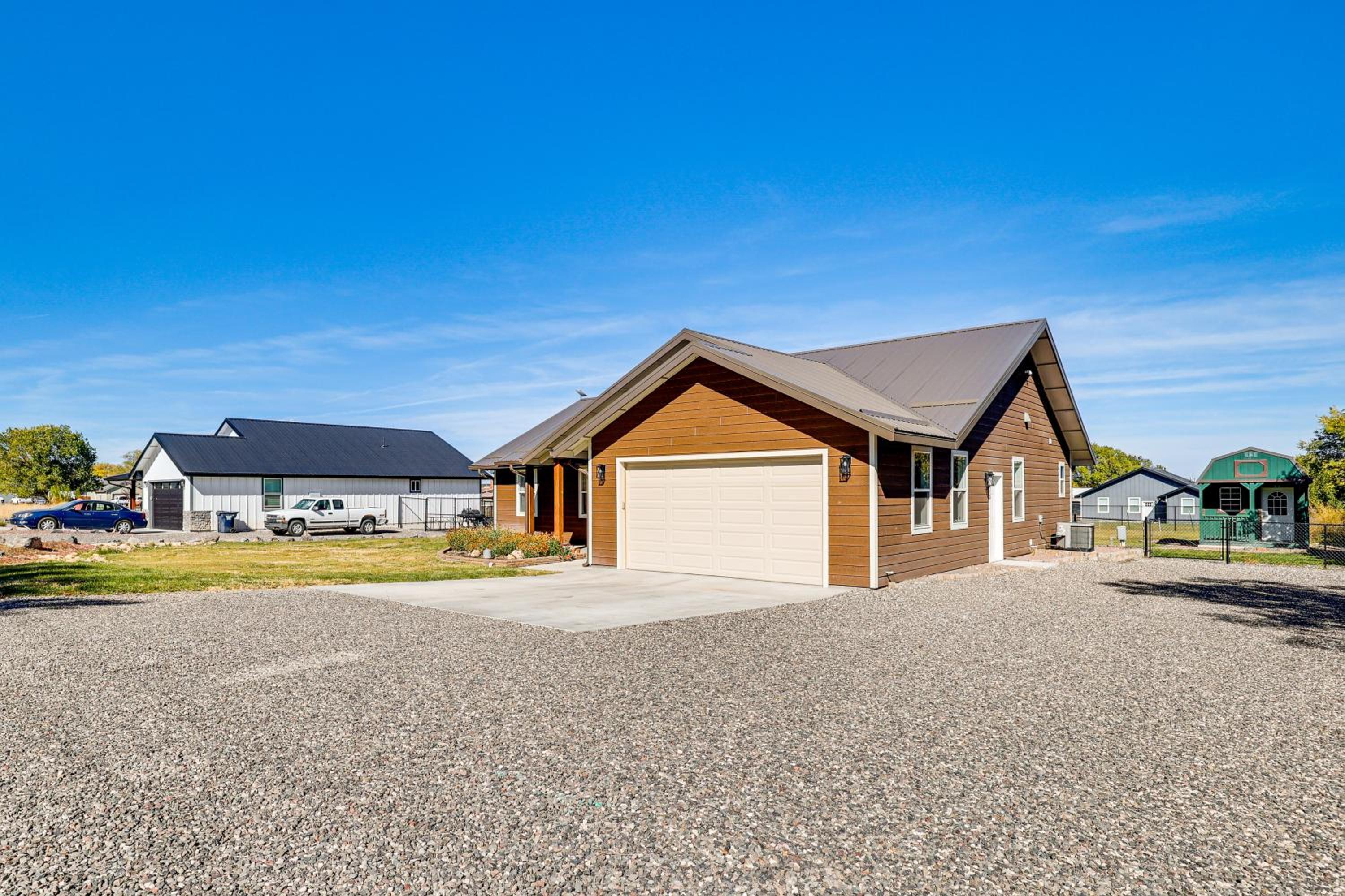 Hike and Ski! Home with Dog-Friendly Yard in Eagar