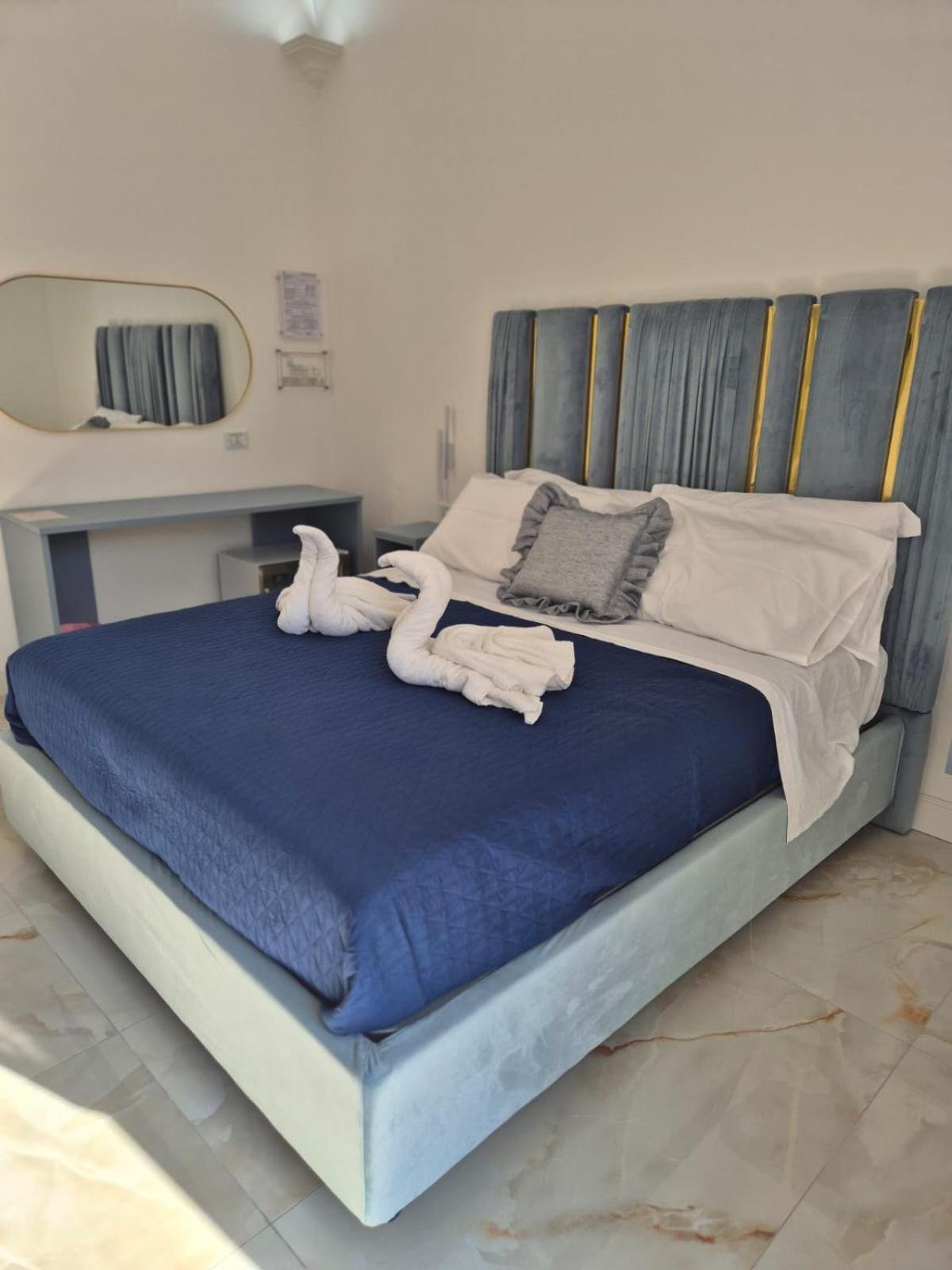 Arco Boutique Rooms