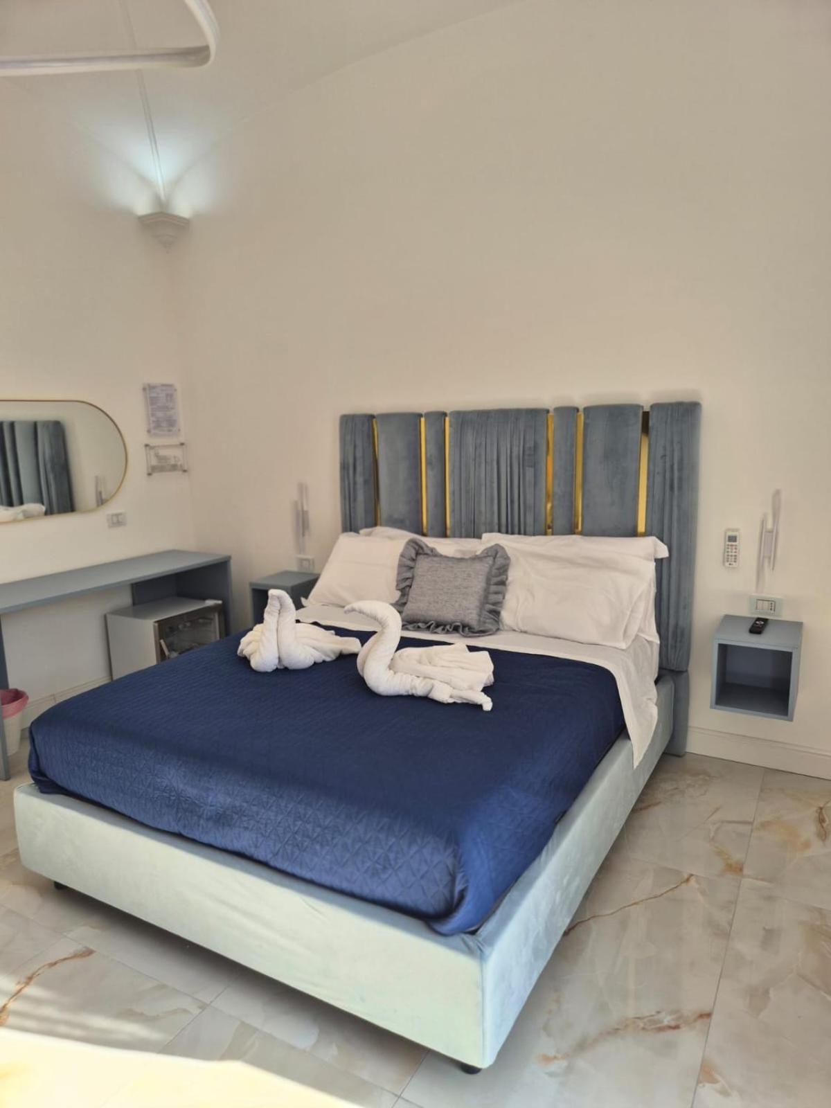 Arco Boutique Rooms