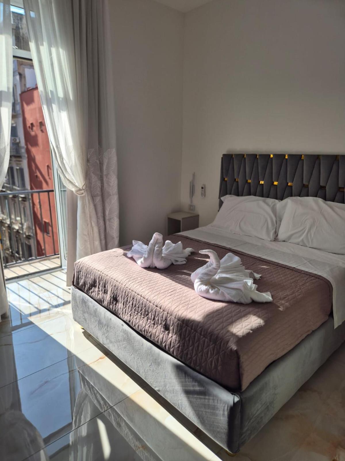 Arco Boutique Rooms