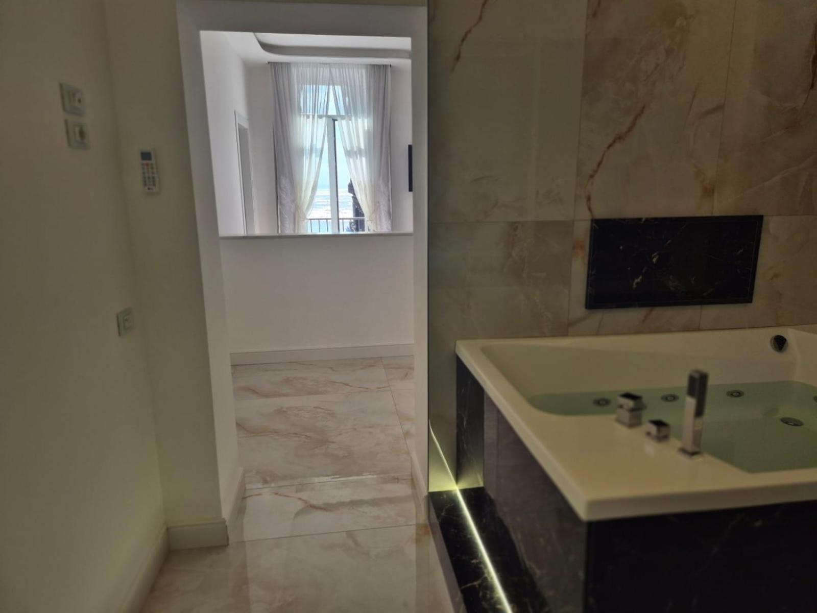 Arco Boutique Rooms