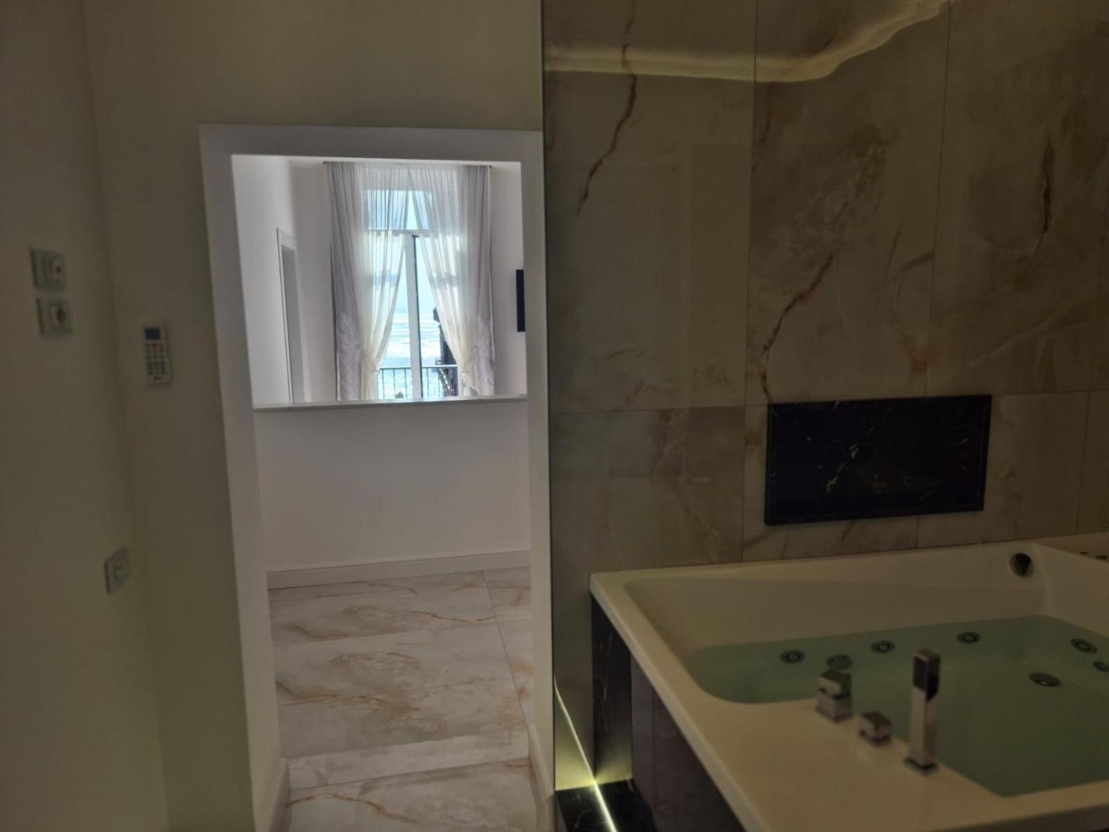 Arco Boutique Rooms