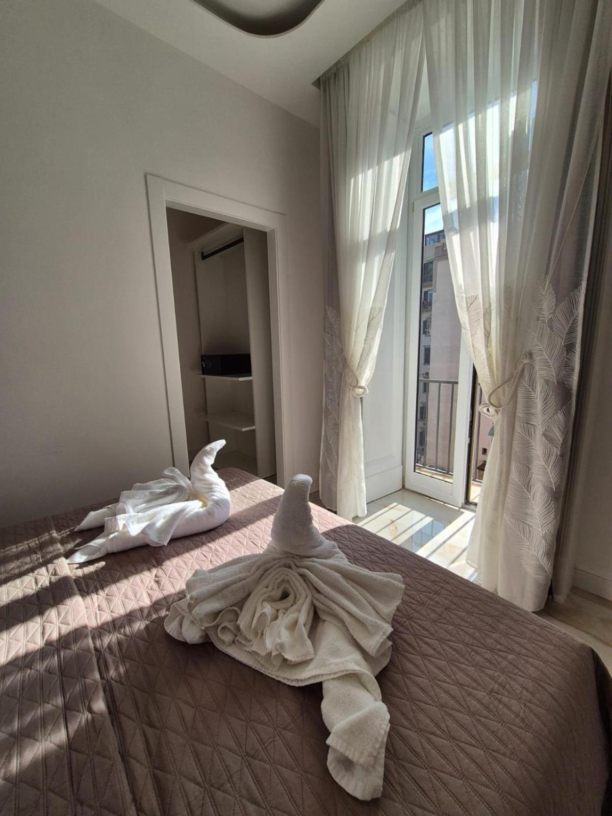 Arco Boutique Rooms